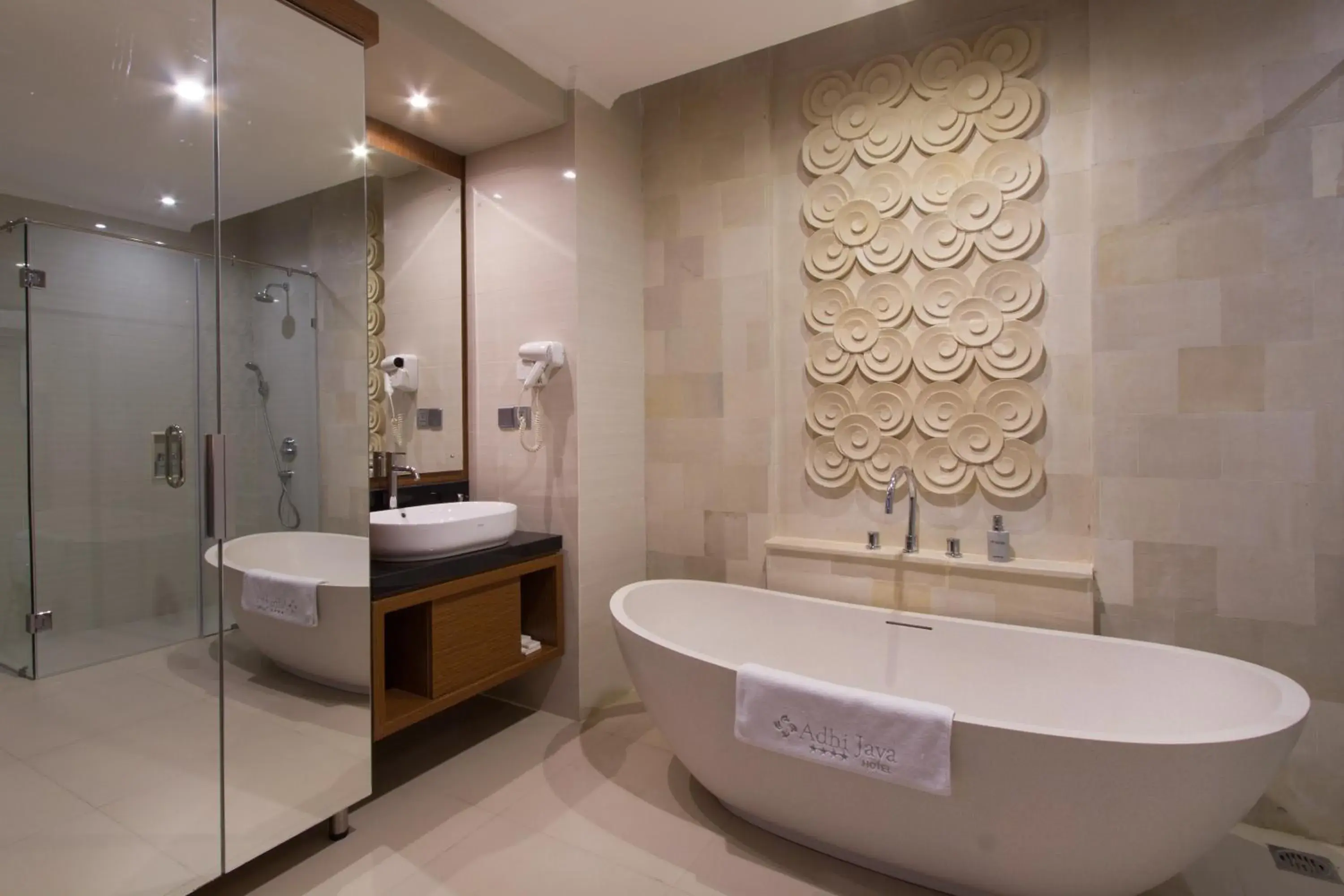 Shower, Bathroom in Adhi Jaya Hotel