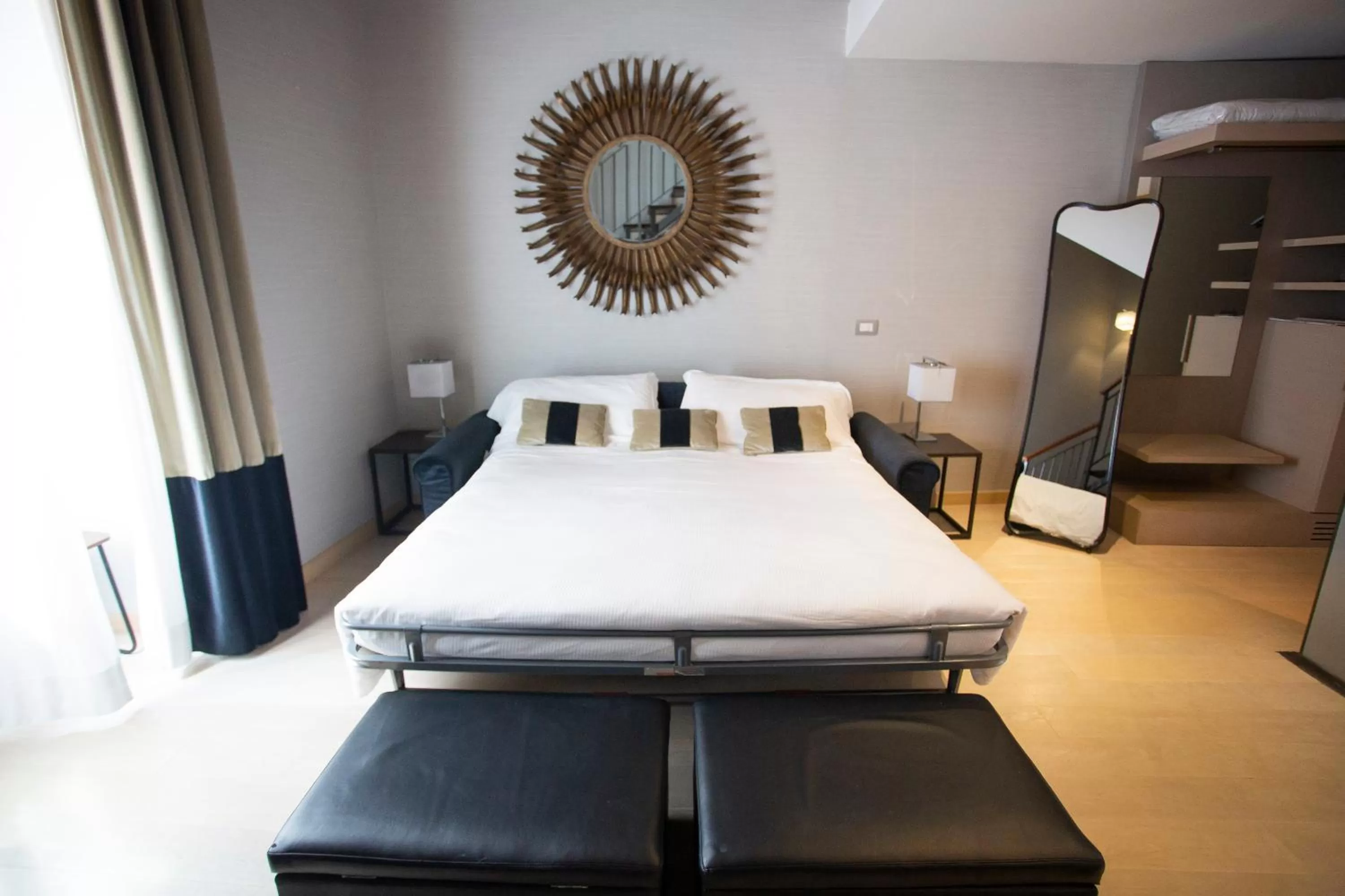 Bed in Hotel Adriano