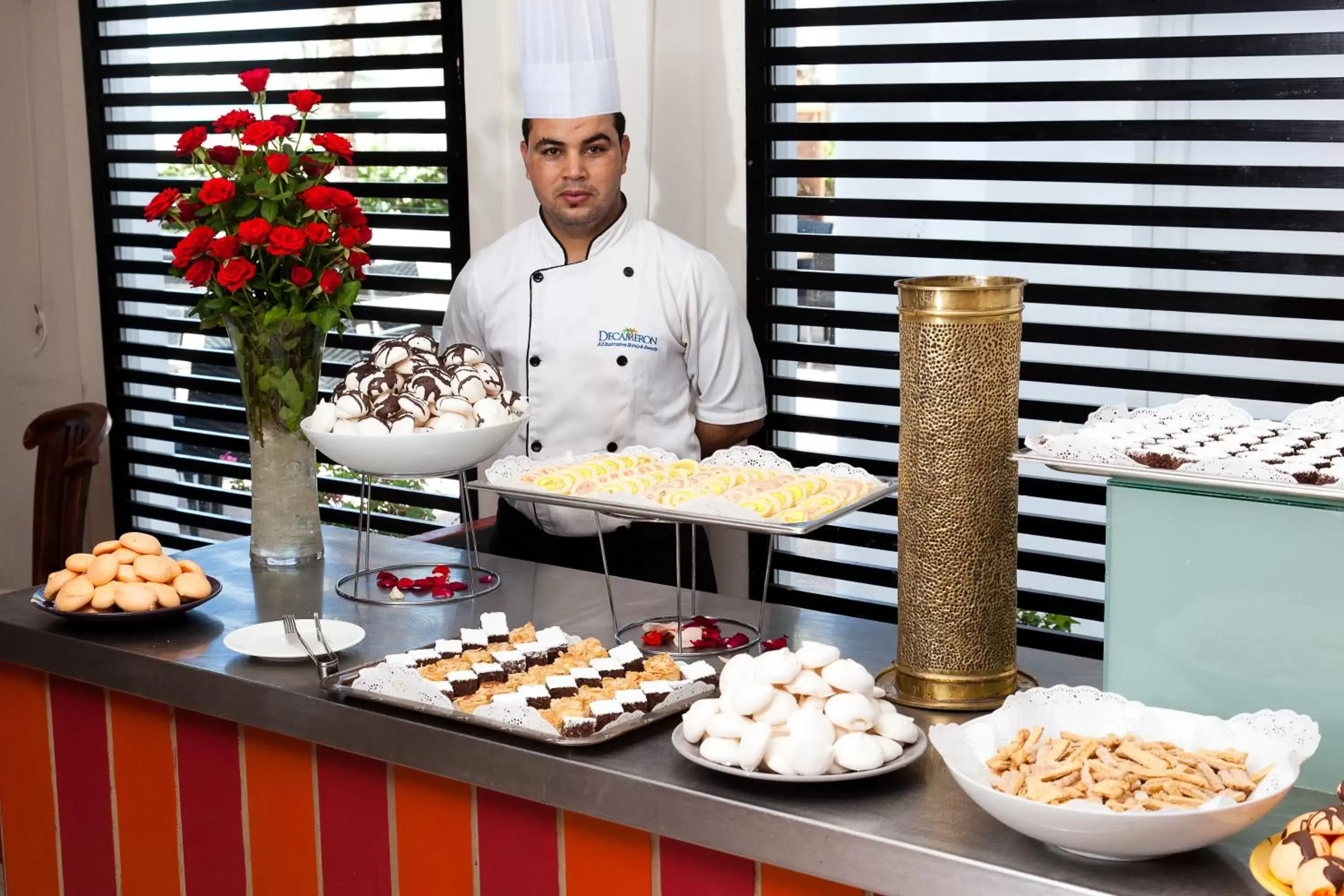 Restaurant/places to eat, Food in Royal Decameron Tafoukt Beach Resort & Spa - All Inclusive