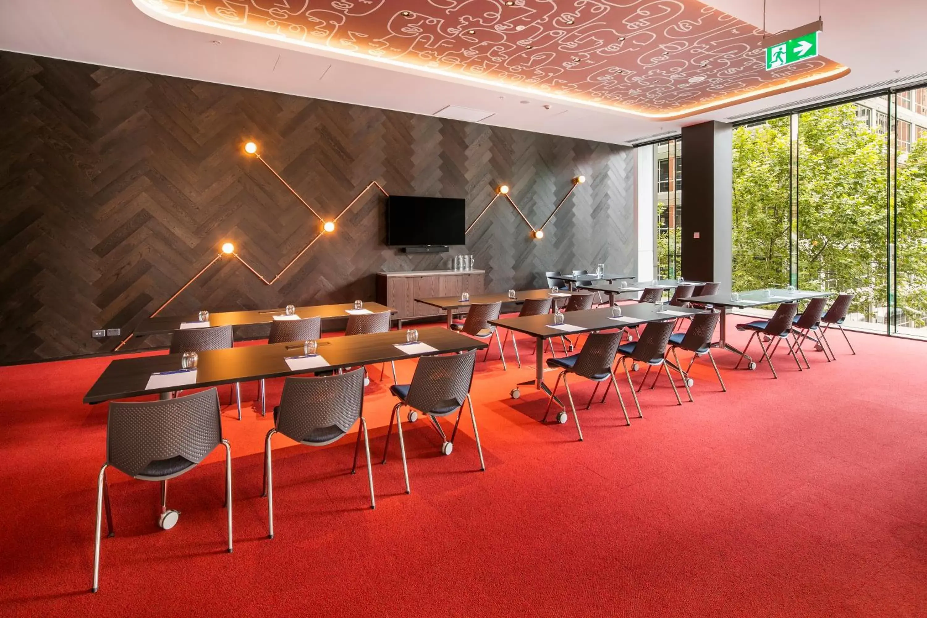 Meeting/conference room in Holiday Inn Express Melbourne Little Collins, an IHG Hotel