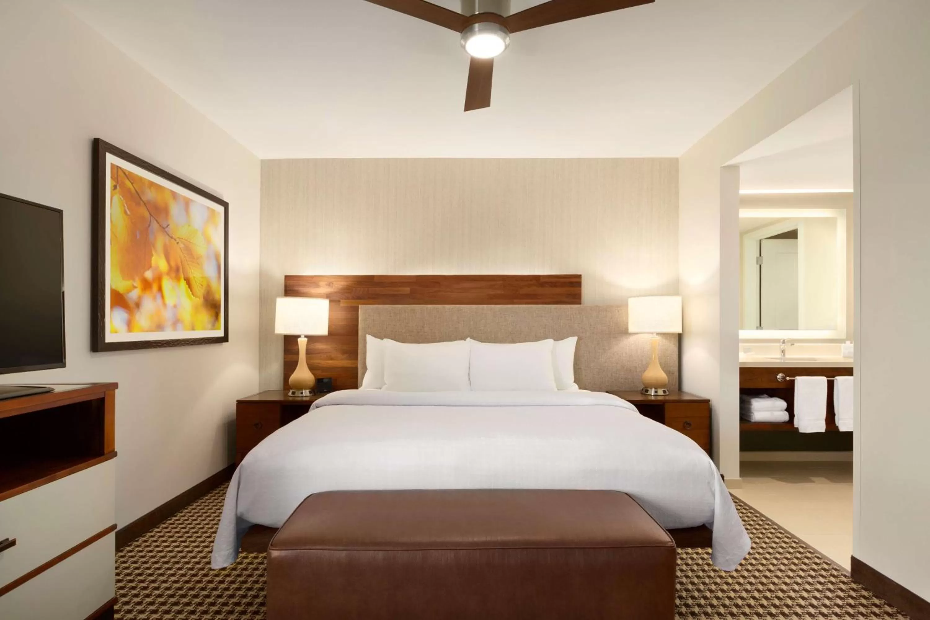 Bed in Homewood Suites By Hilton Augusta