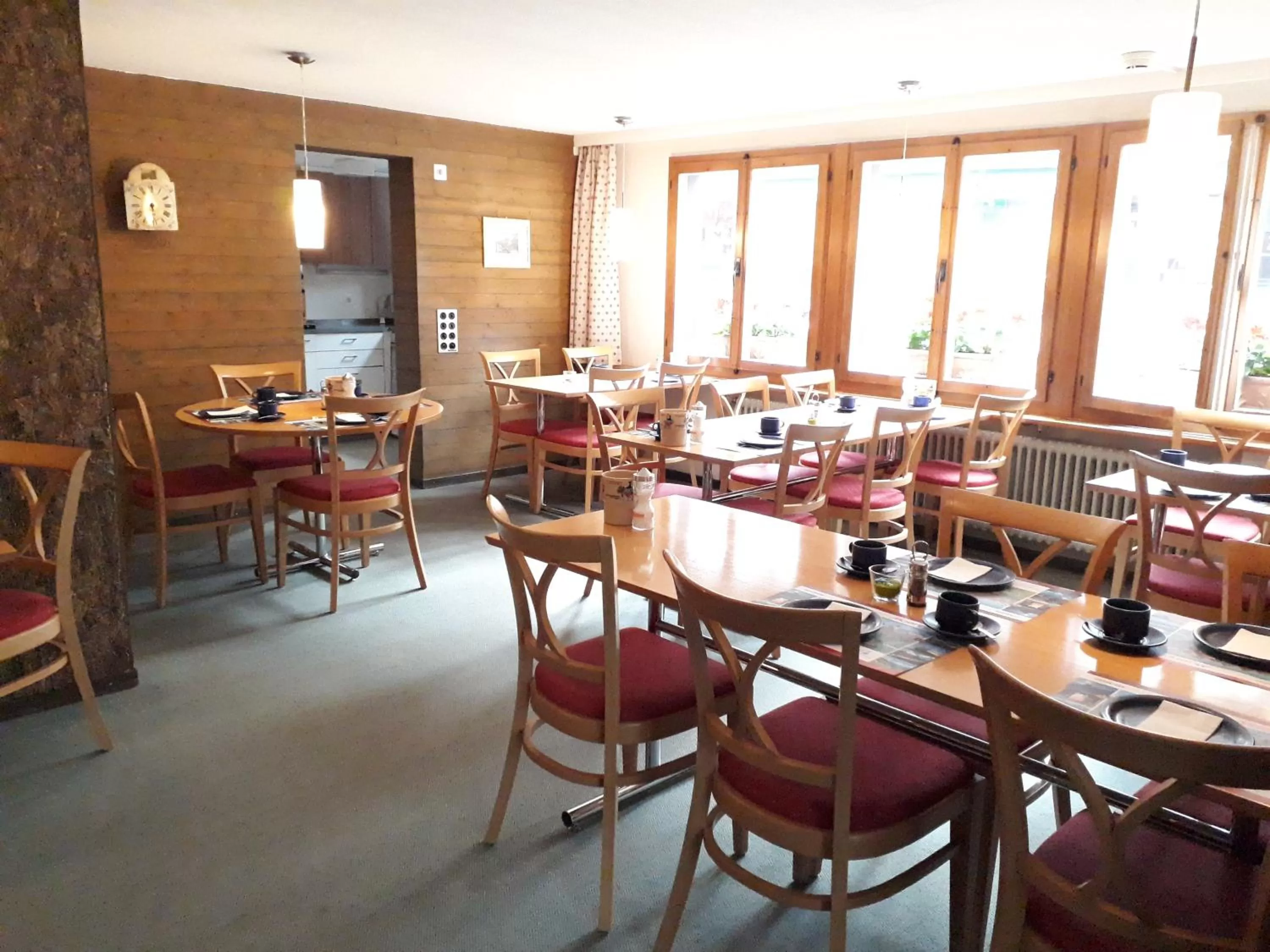 Restaurant/places to eat in Hotel Tschuggen