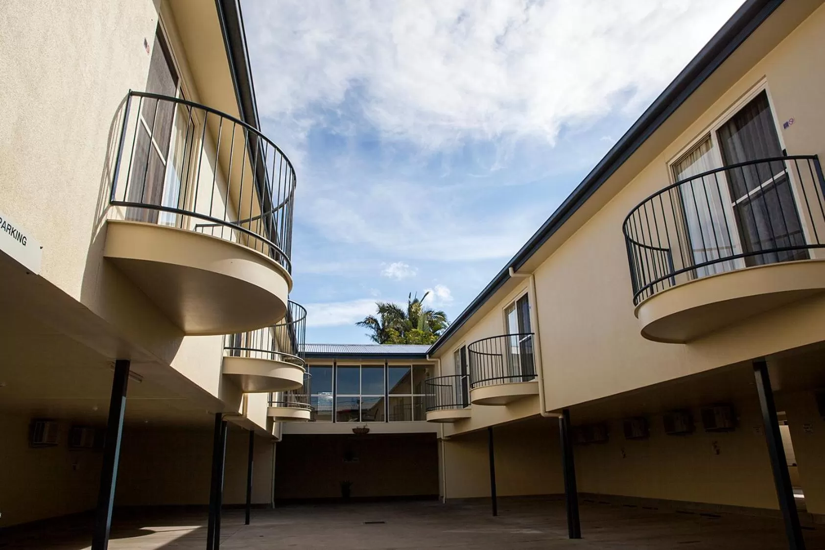 Property building in Mandarin Motel