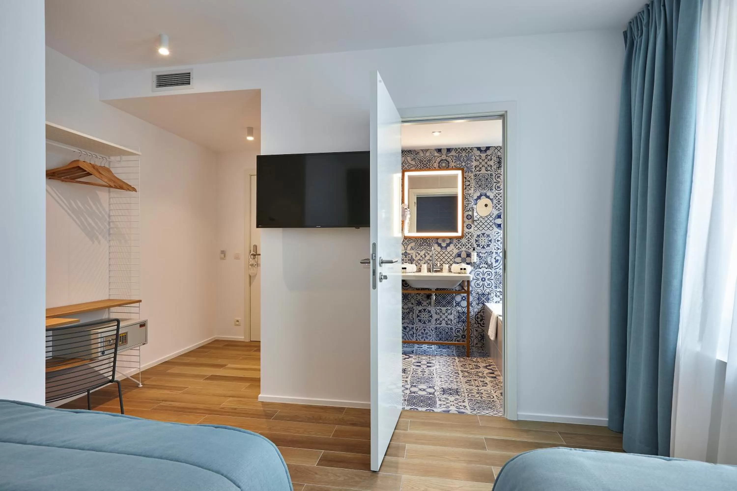 Photo of the whole room in Hygge Hotel