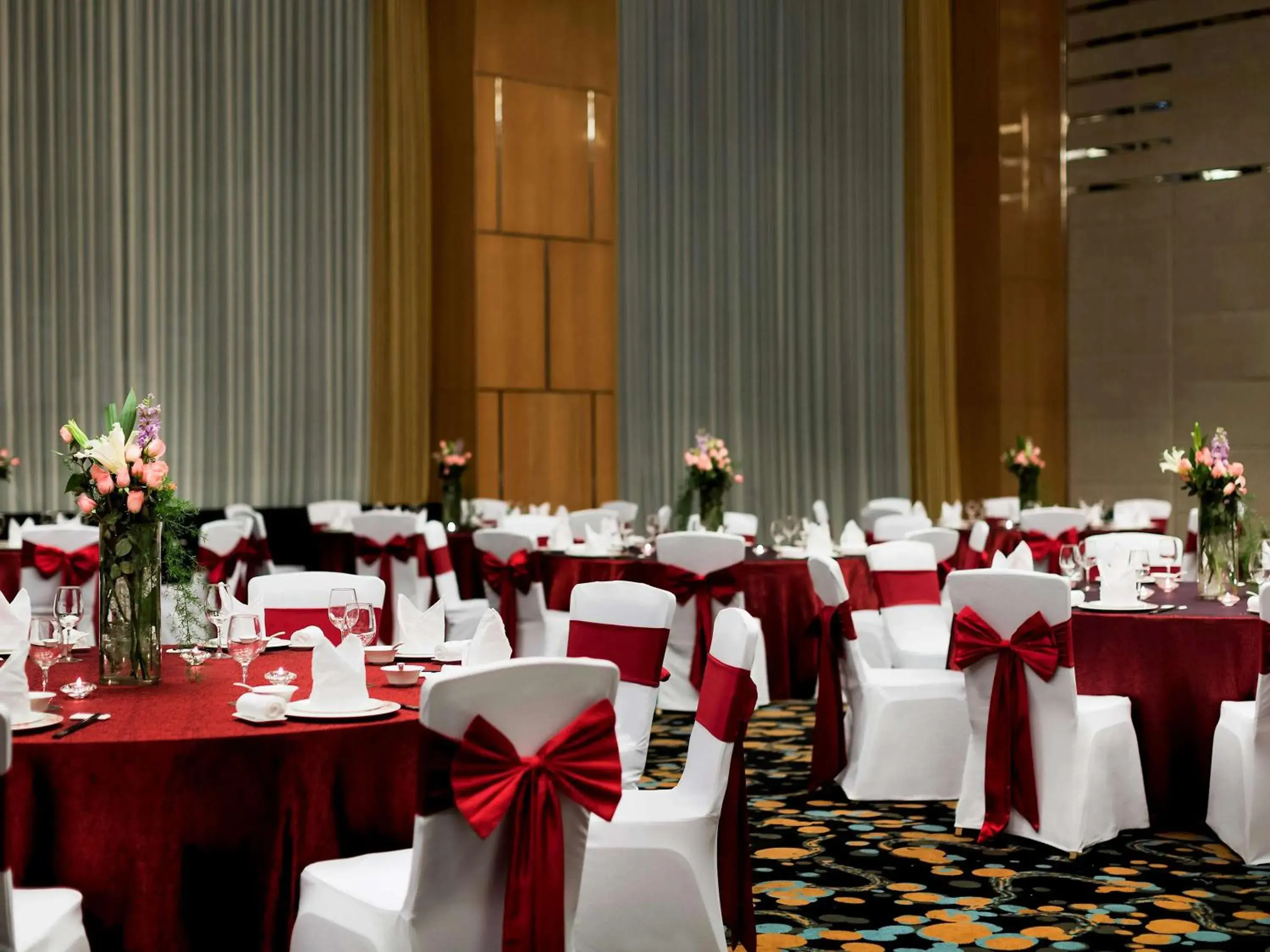 Restaurant/places to eat, Banquet Facilities in Pullman Wenzhou Hotel