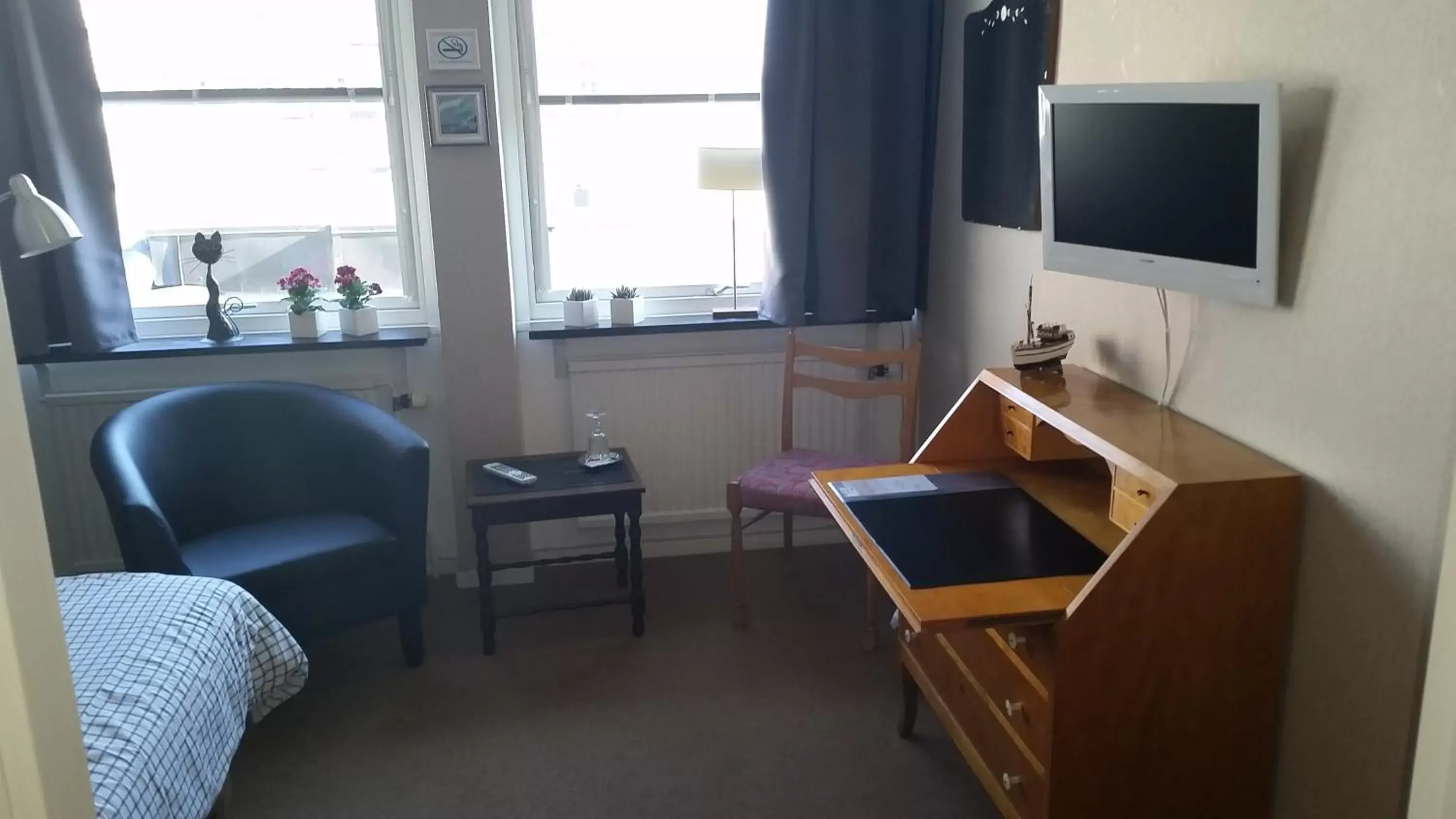 Single Room with Shared Shower - single occupancy in Hotell Bode Single Room with Shared Shower - single occupancy in Hotell Bode