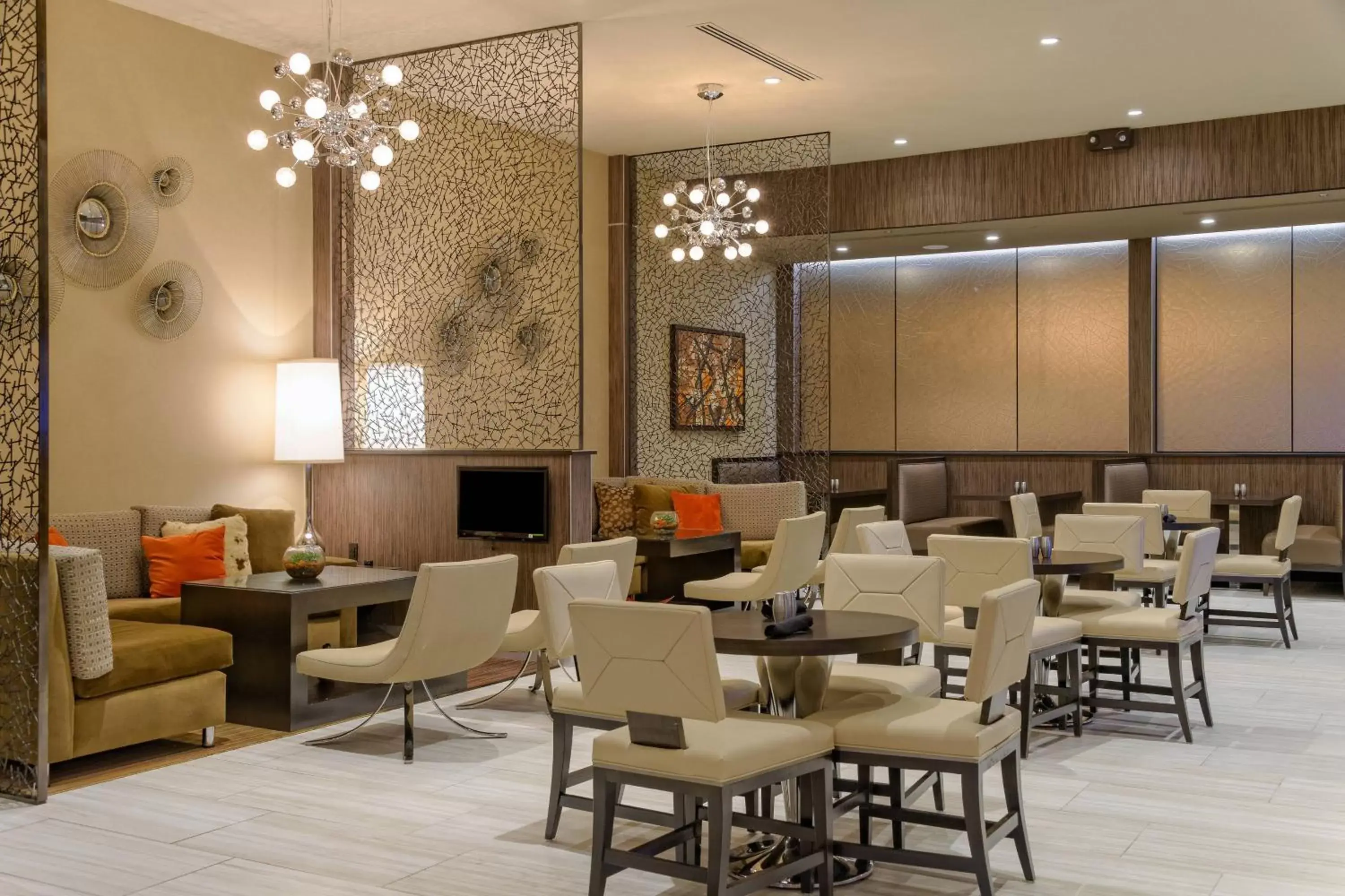 Lounge or bar, Restaurant/Places to Eat in Houston Marriott West Loop by The Galleria