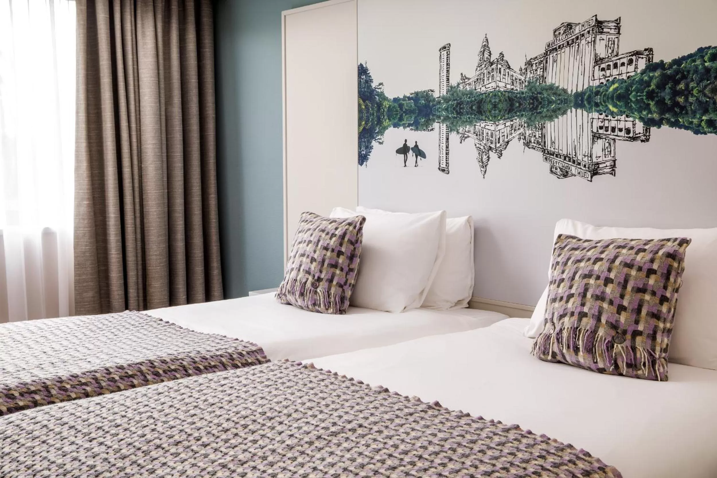 Bed in Mercure Swansea Hotel