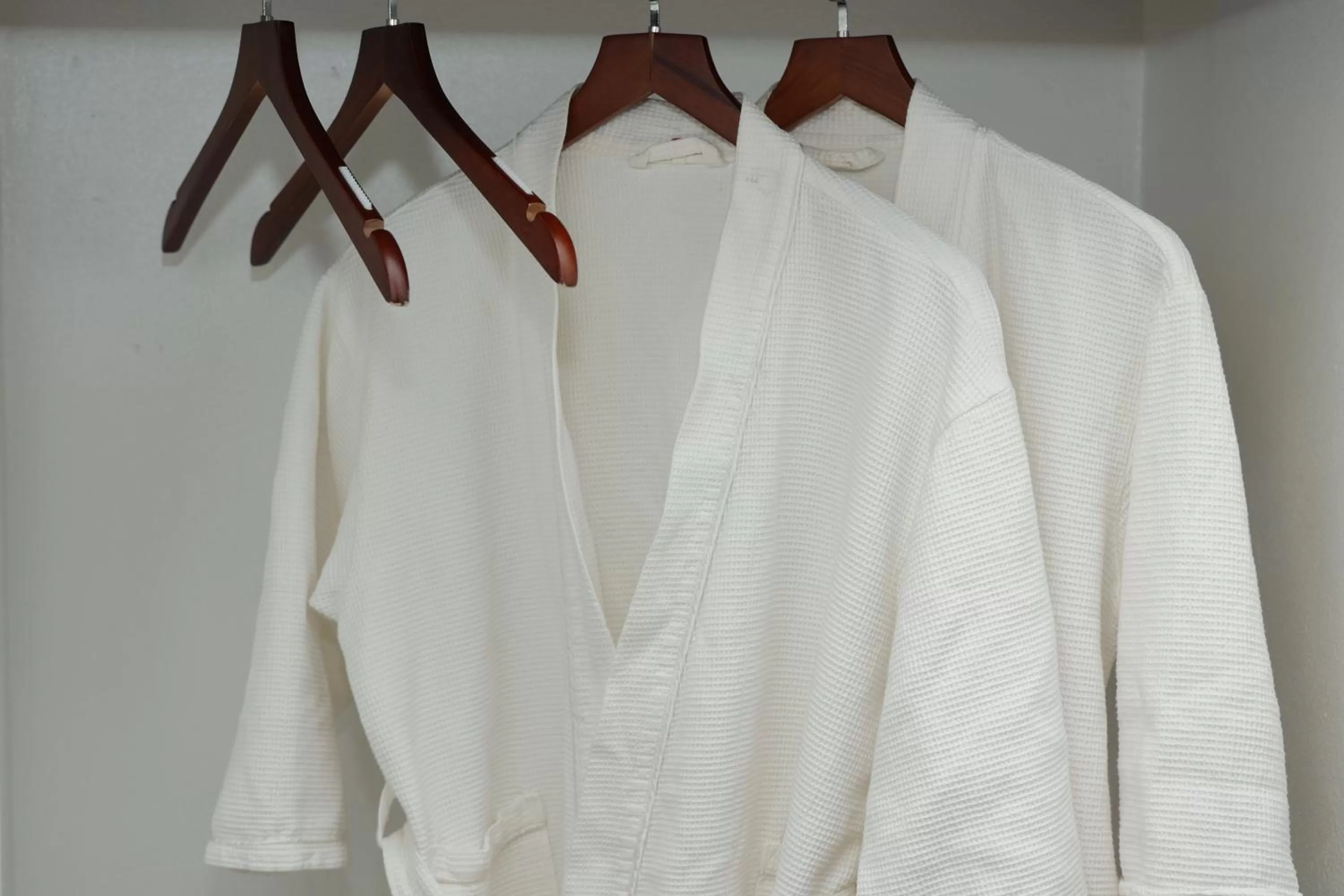 wardrobe in Lalita Tam Coc Resort & Spa