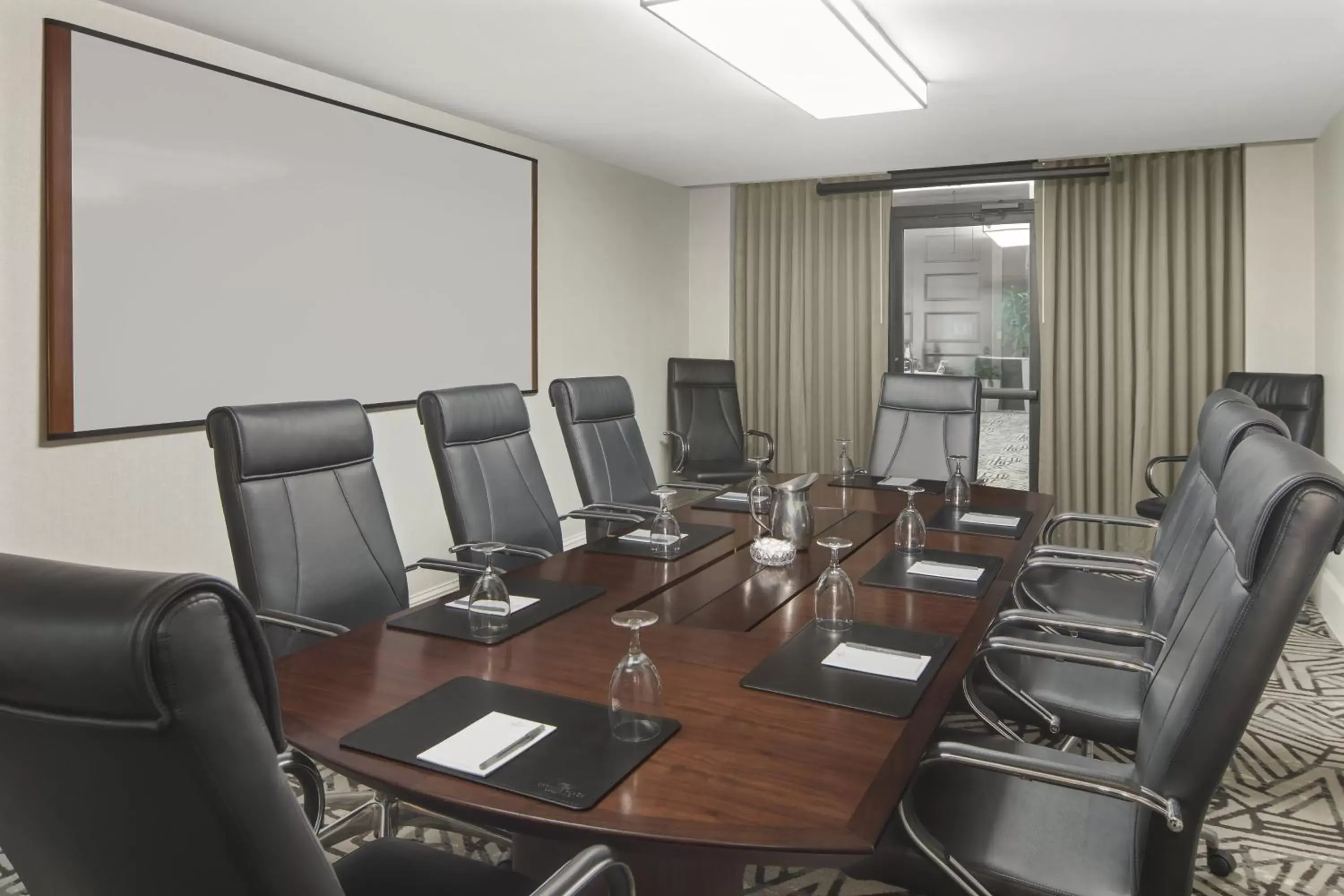 Meeting/conference room, Business Area/Conference Room in Crowne Plaza Greenville, an IHG Hotel