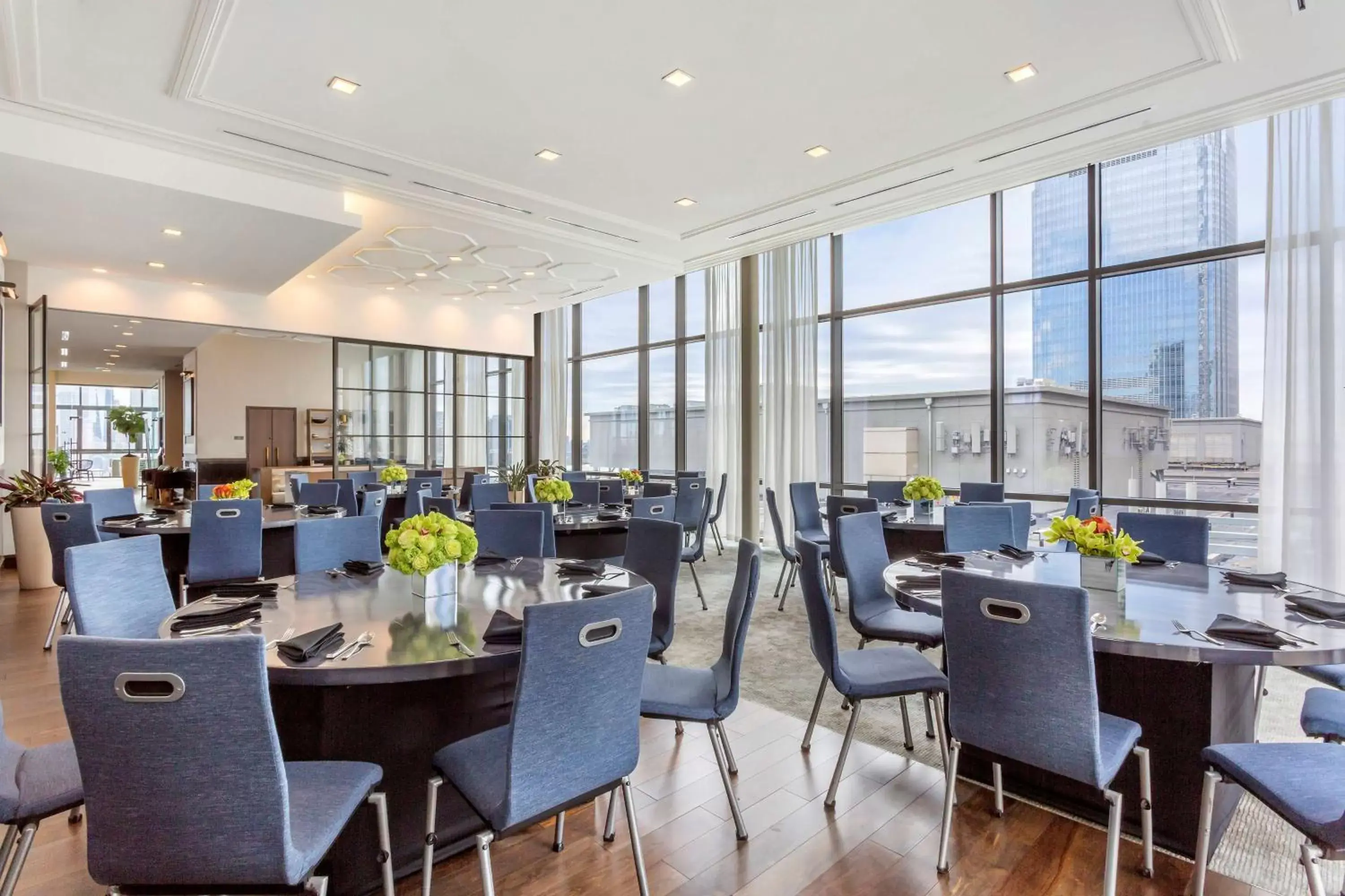 Meeting/conference room, Restaurant/Places to Eat in Hyatt House Jersey City