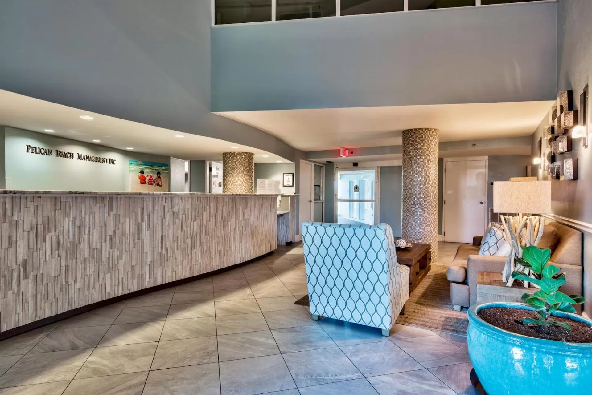 Property building in Pelican Beach Resort by Tufan