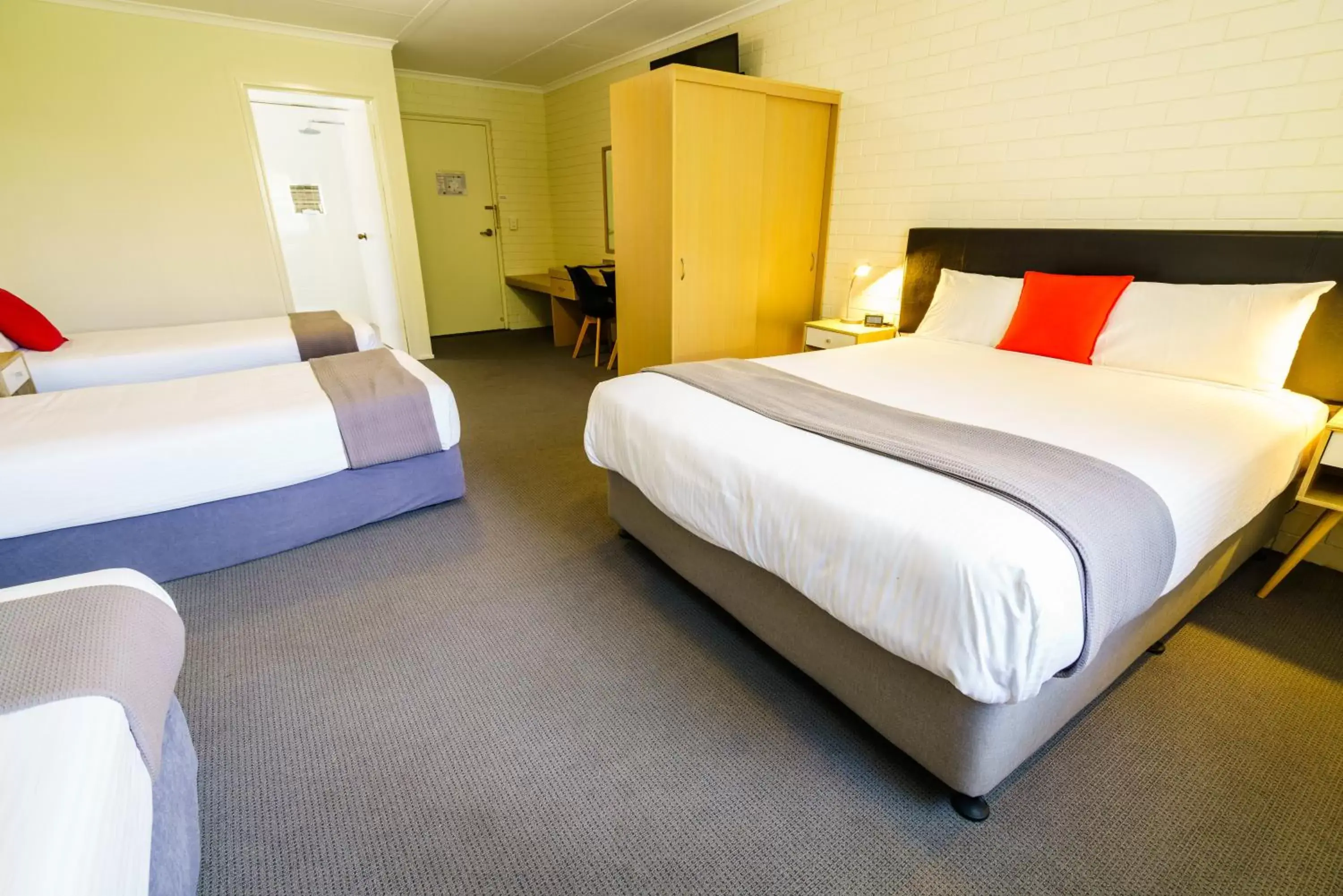 Bed in Comfort Inn on Main Hervey Bay