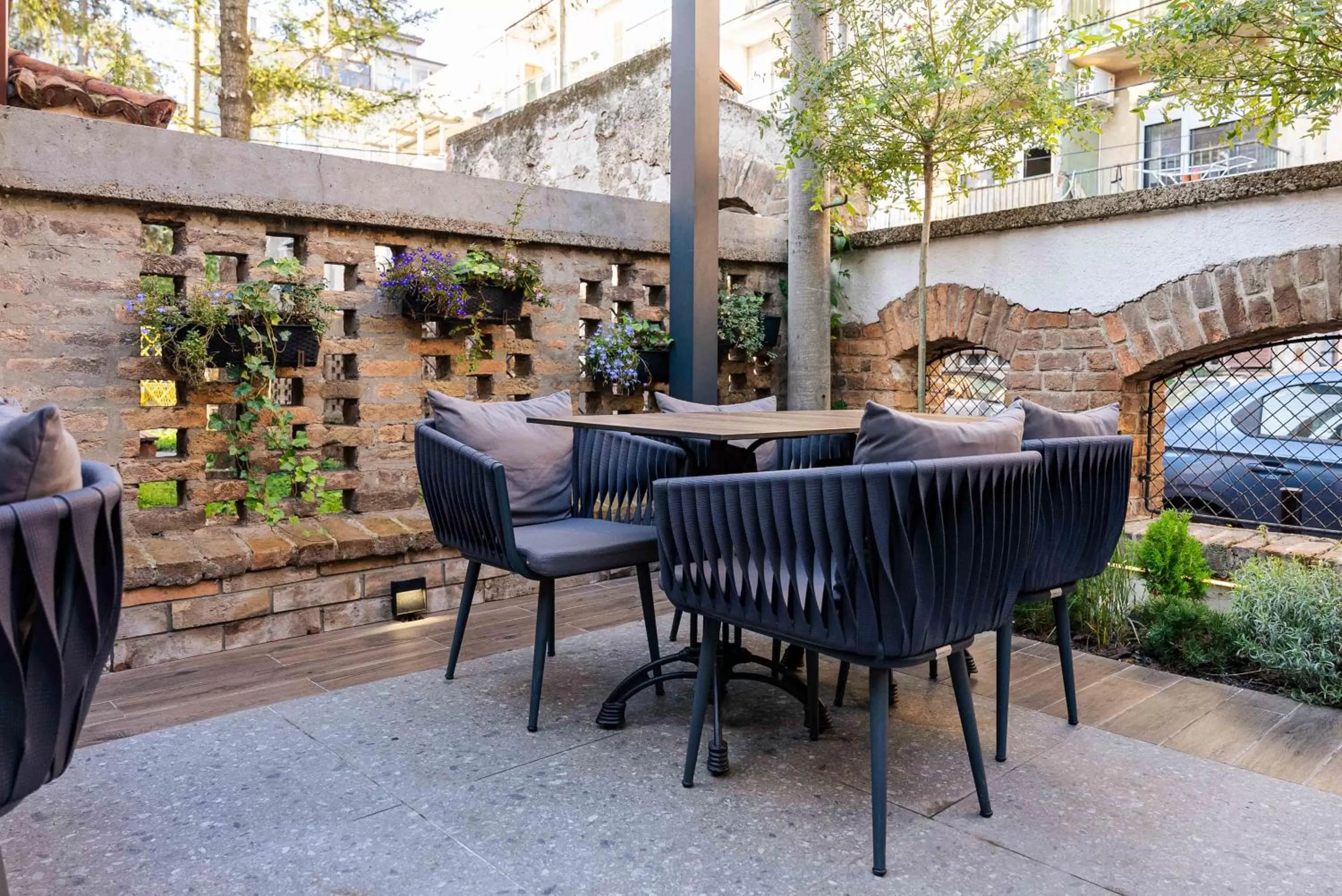 Patio in Hotel Dum by Muskat