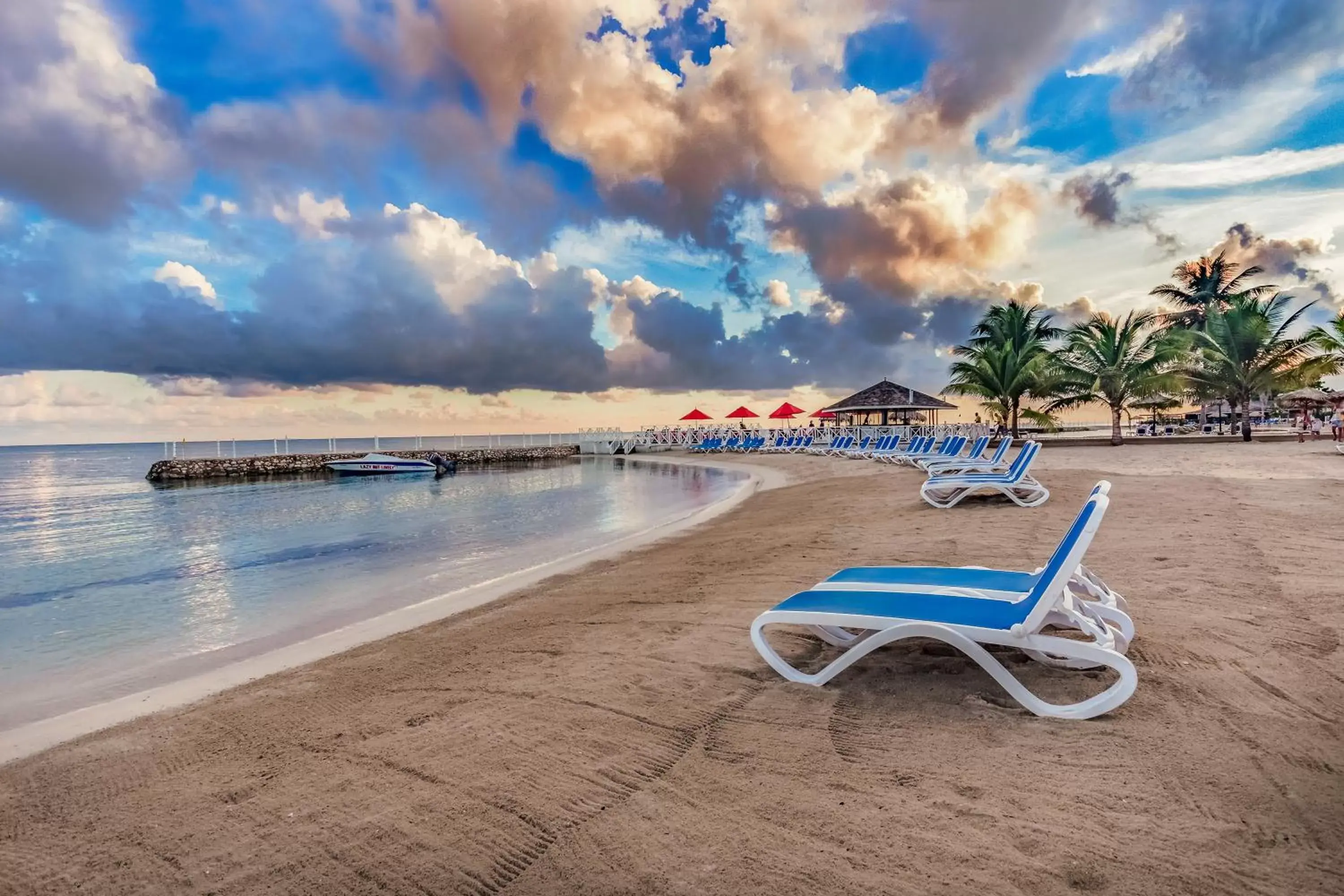 Beach, Swimming Pool in Royal Decameron Club Caribbean Resort - ALL INCLUSIVE
