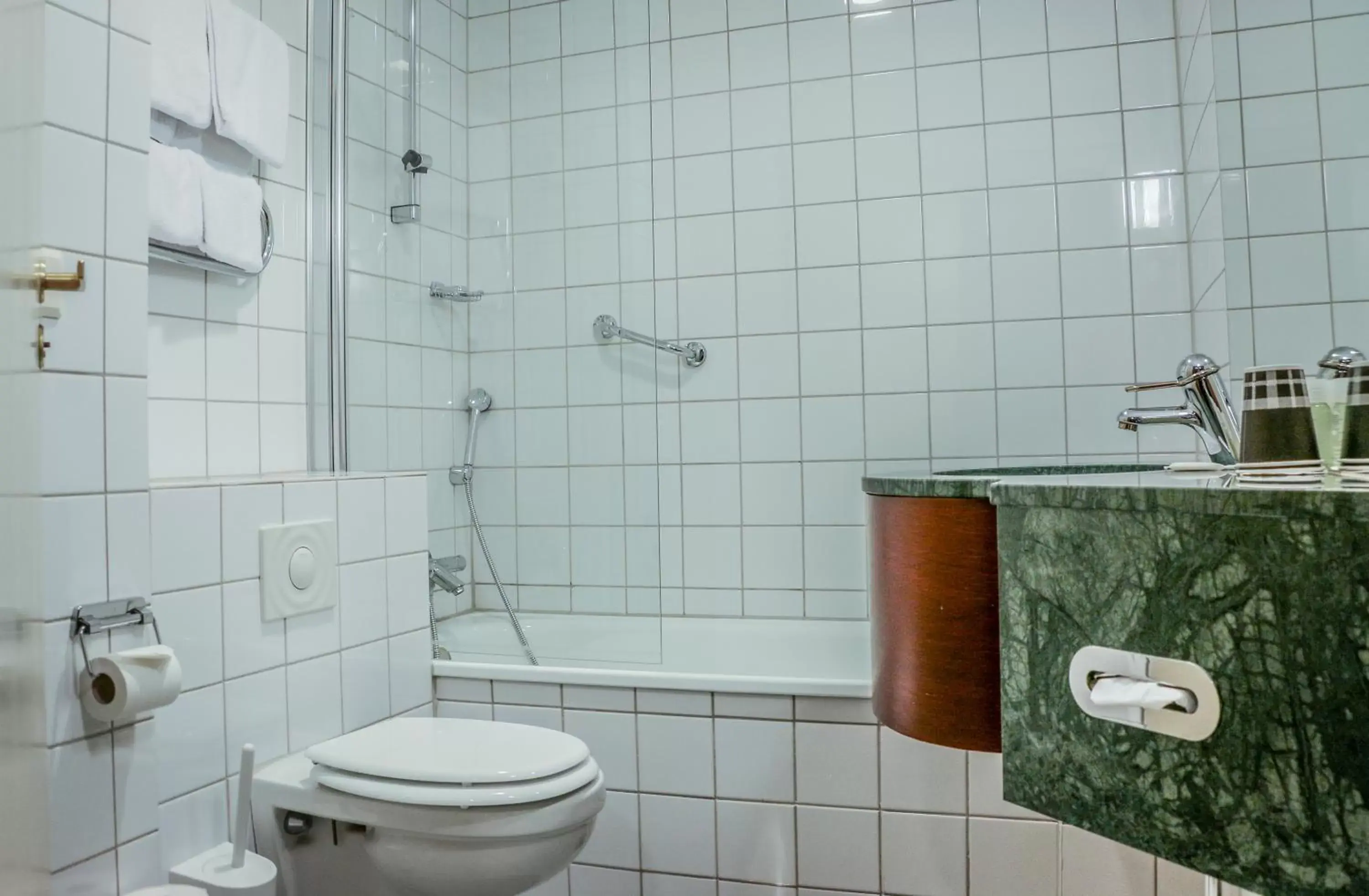 Bathroom in First Hotel Millennium