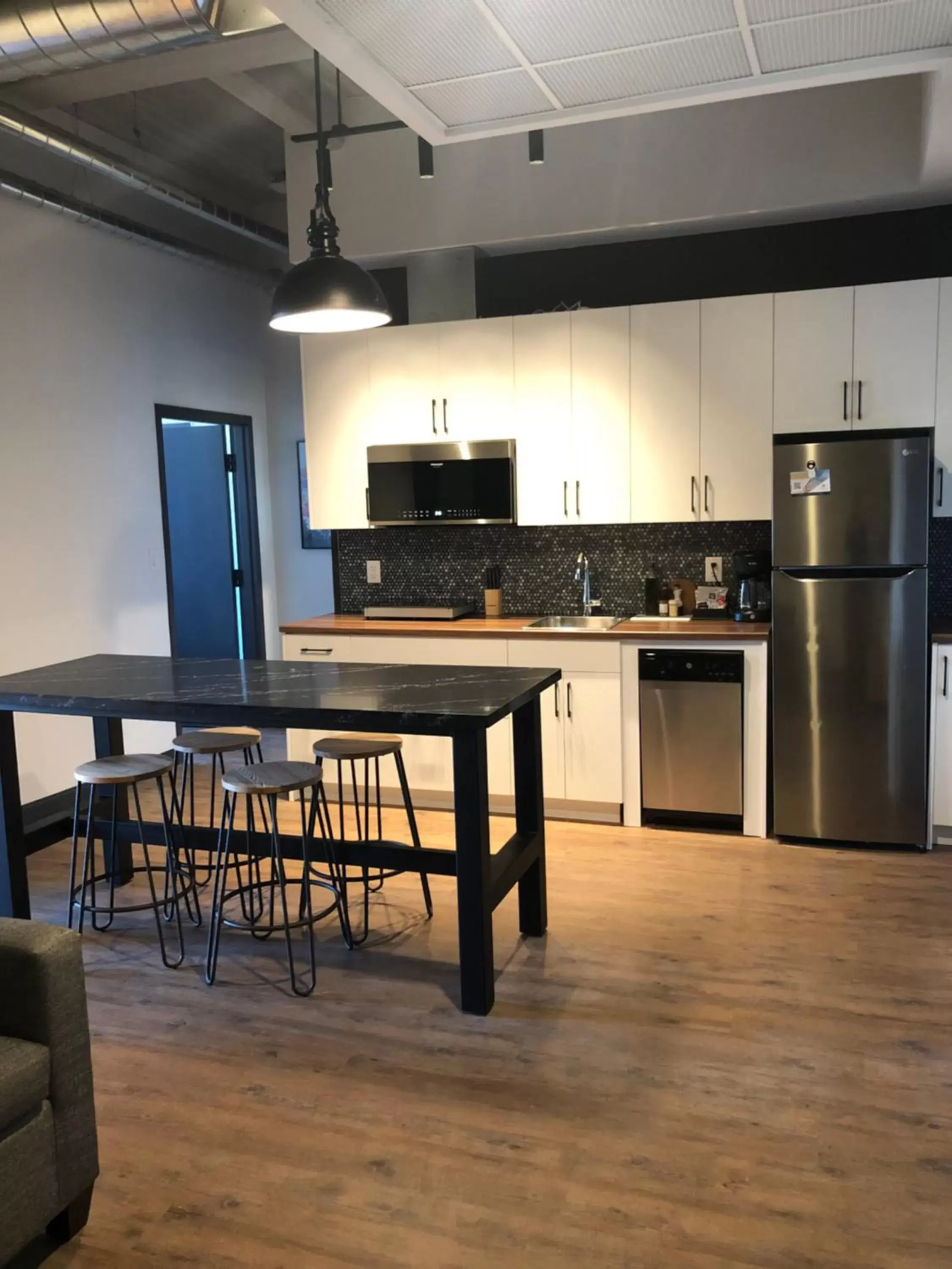 kitchen, Kitchen/Kitchenette in Cannery Lofts Niagara