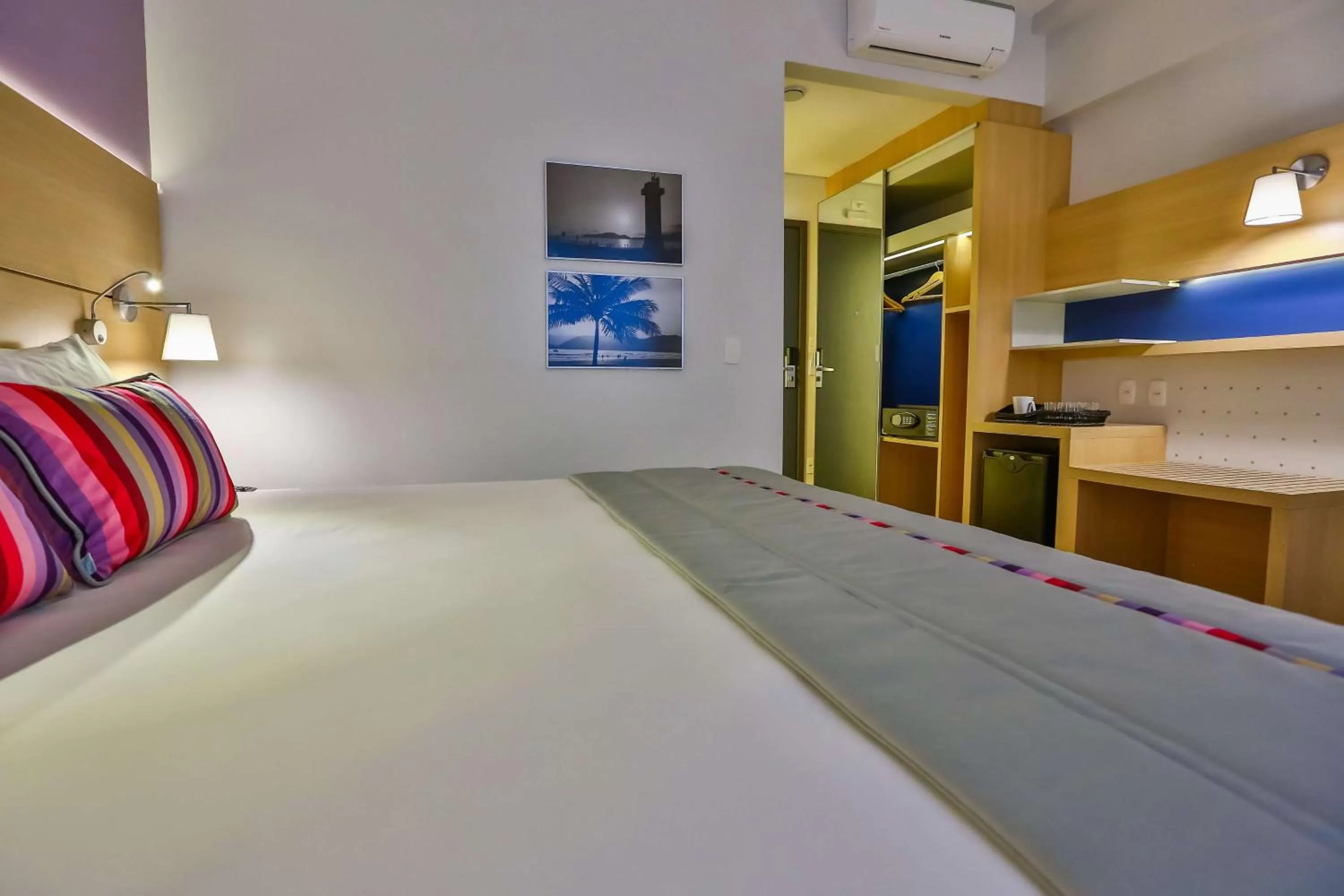 Photo of the whole room in Park Inn by Radisson Santos