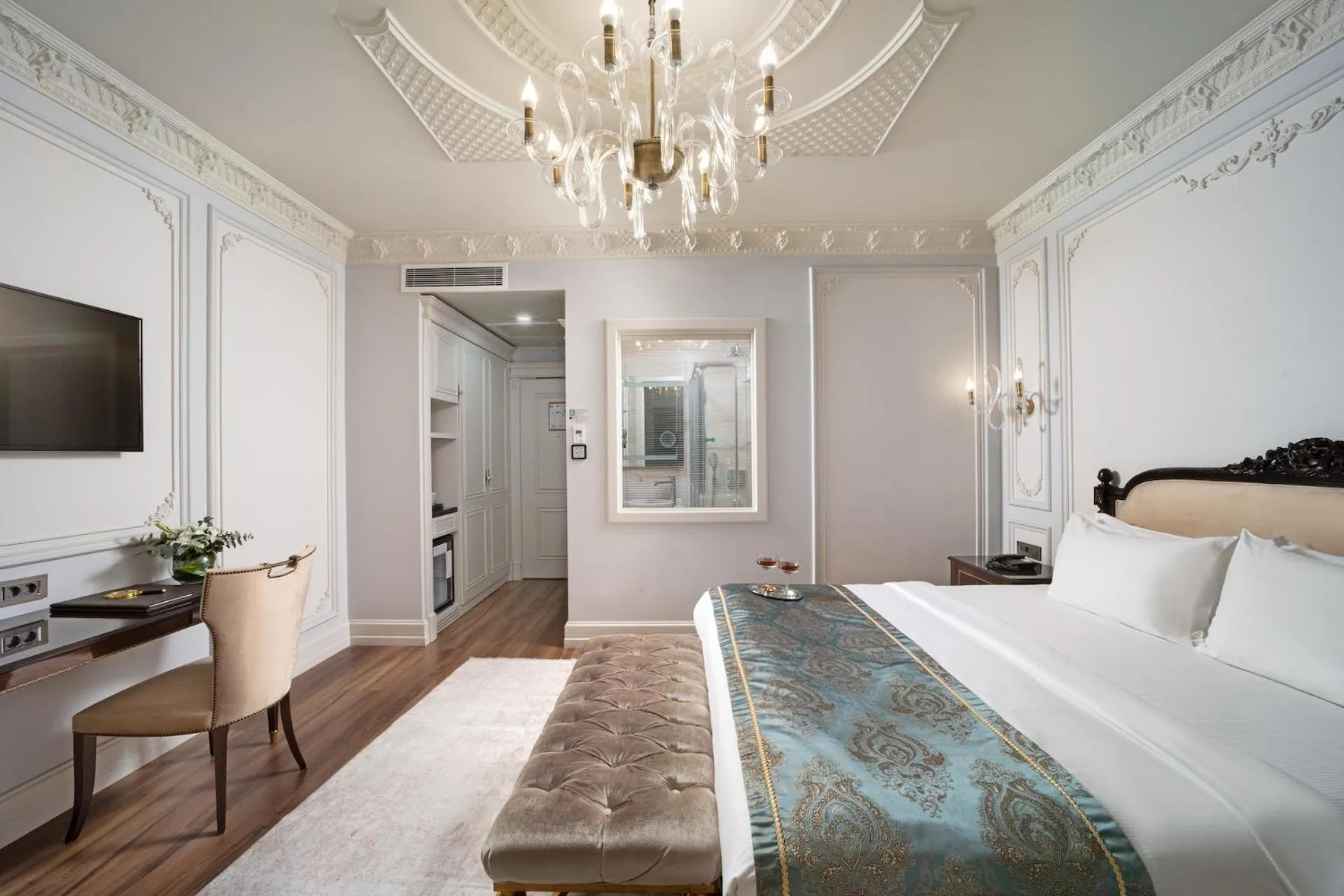 Bed in The Time Hotel Marina