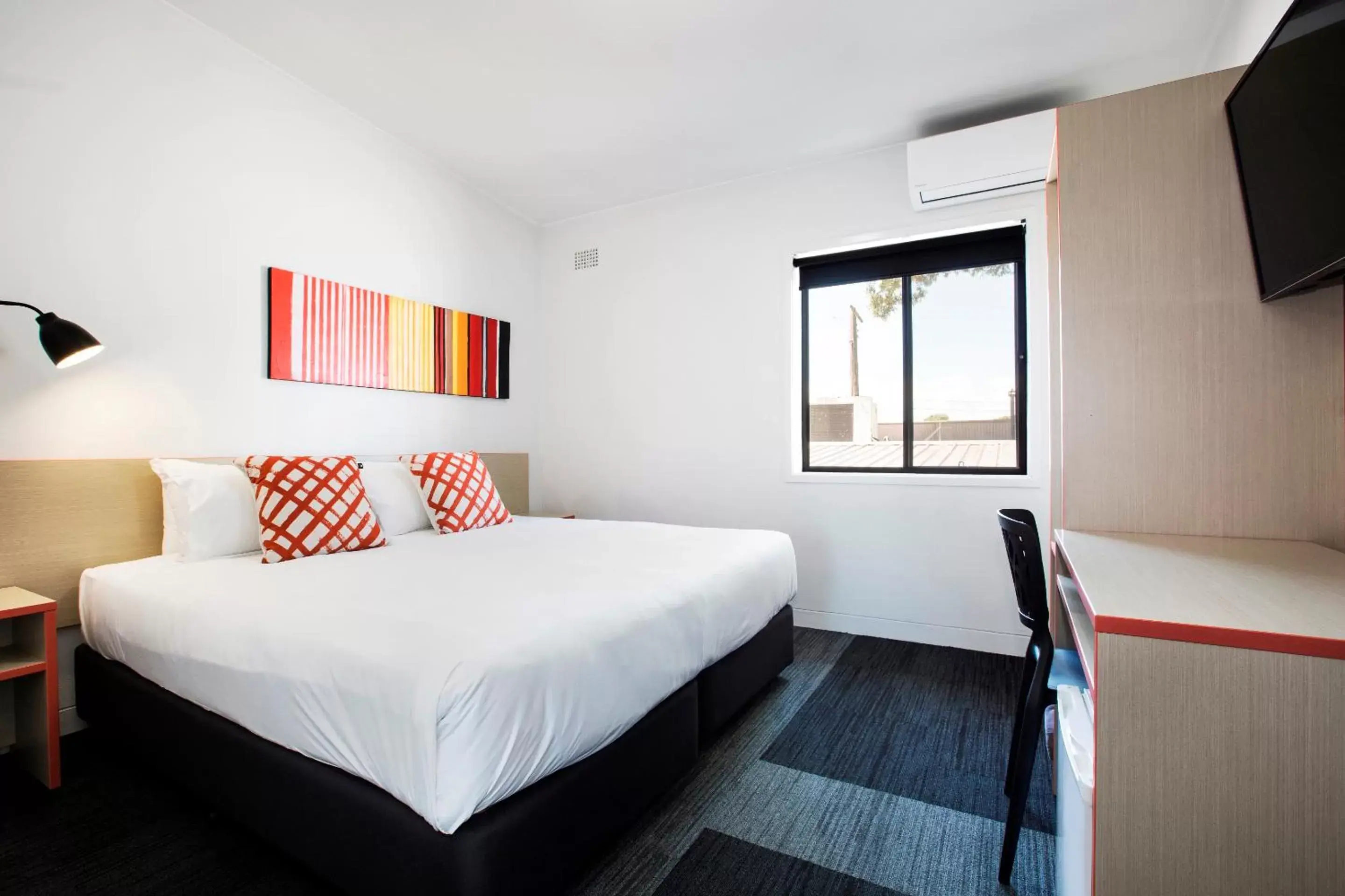 Photo of the whole room, Bed in Villawood Hotel