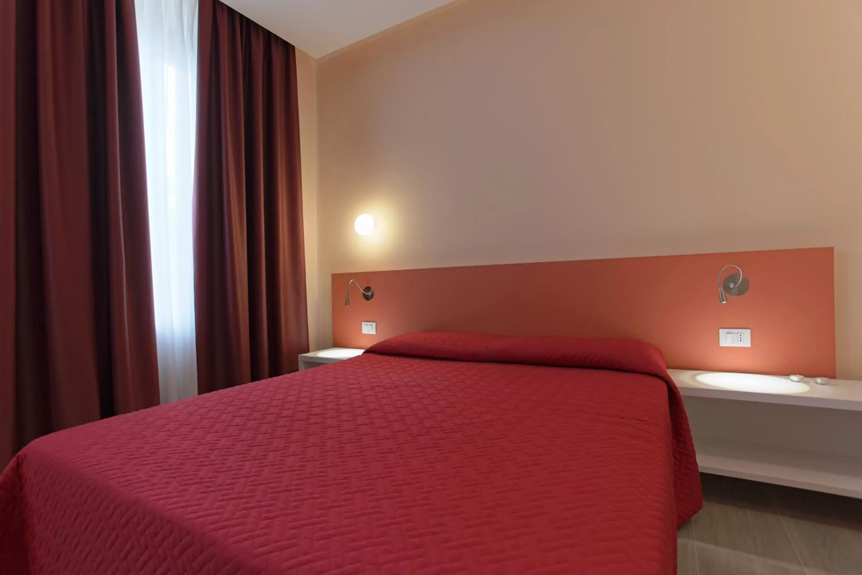 Bedroom, Bed in Hotel Agrigento Home