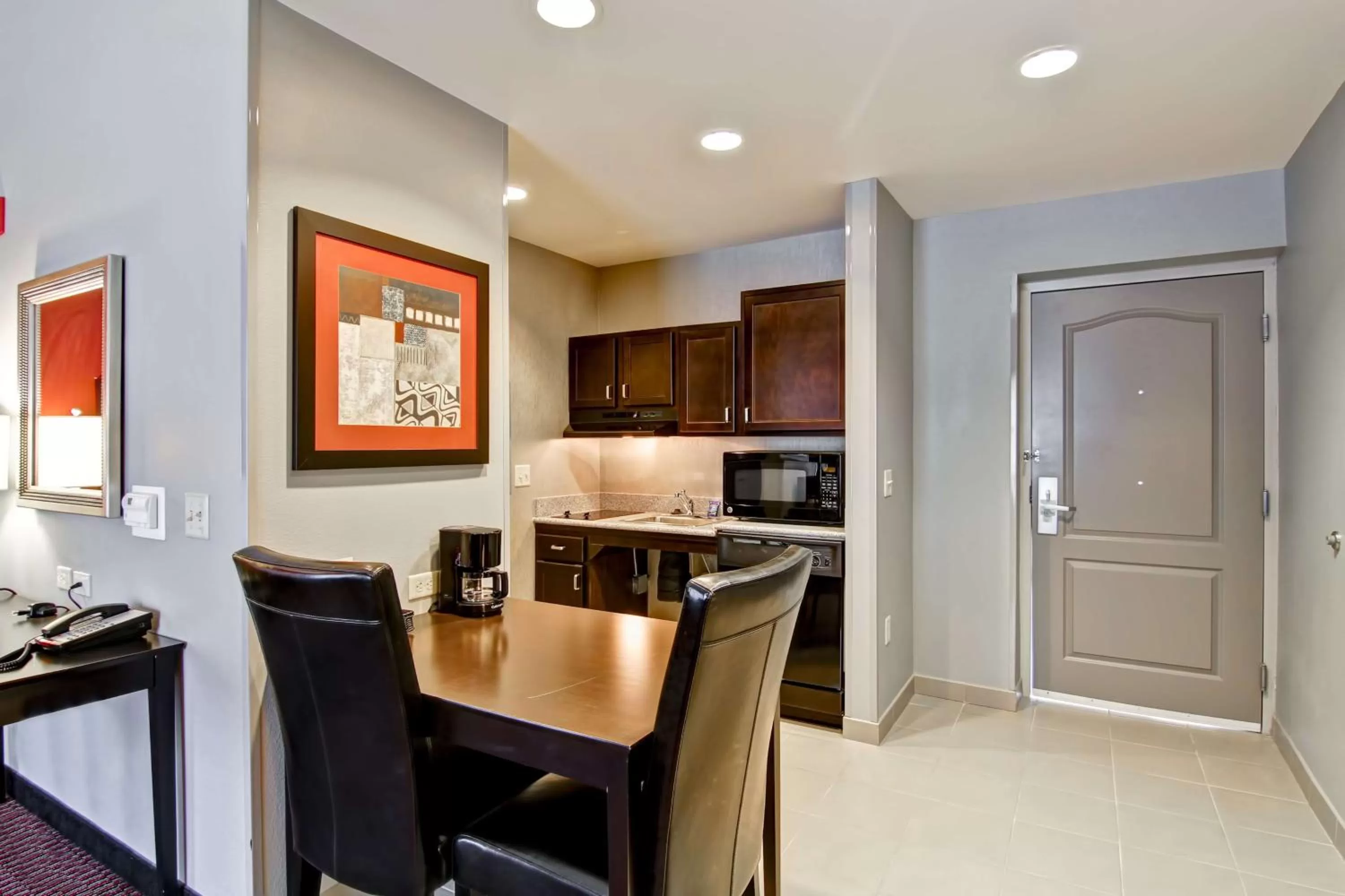 Kitchen or kitchenette in Homewood Suites by Hilton Leesburg