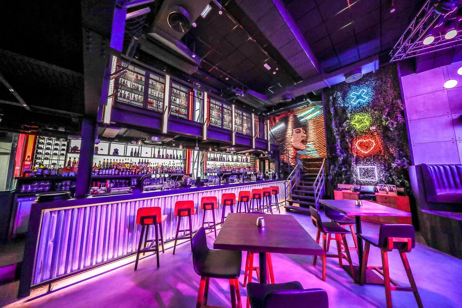 Restaurant/places to eat in Grand Millennium Dubai