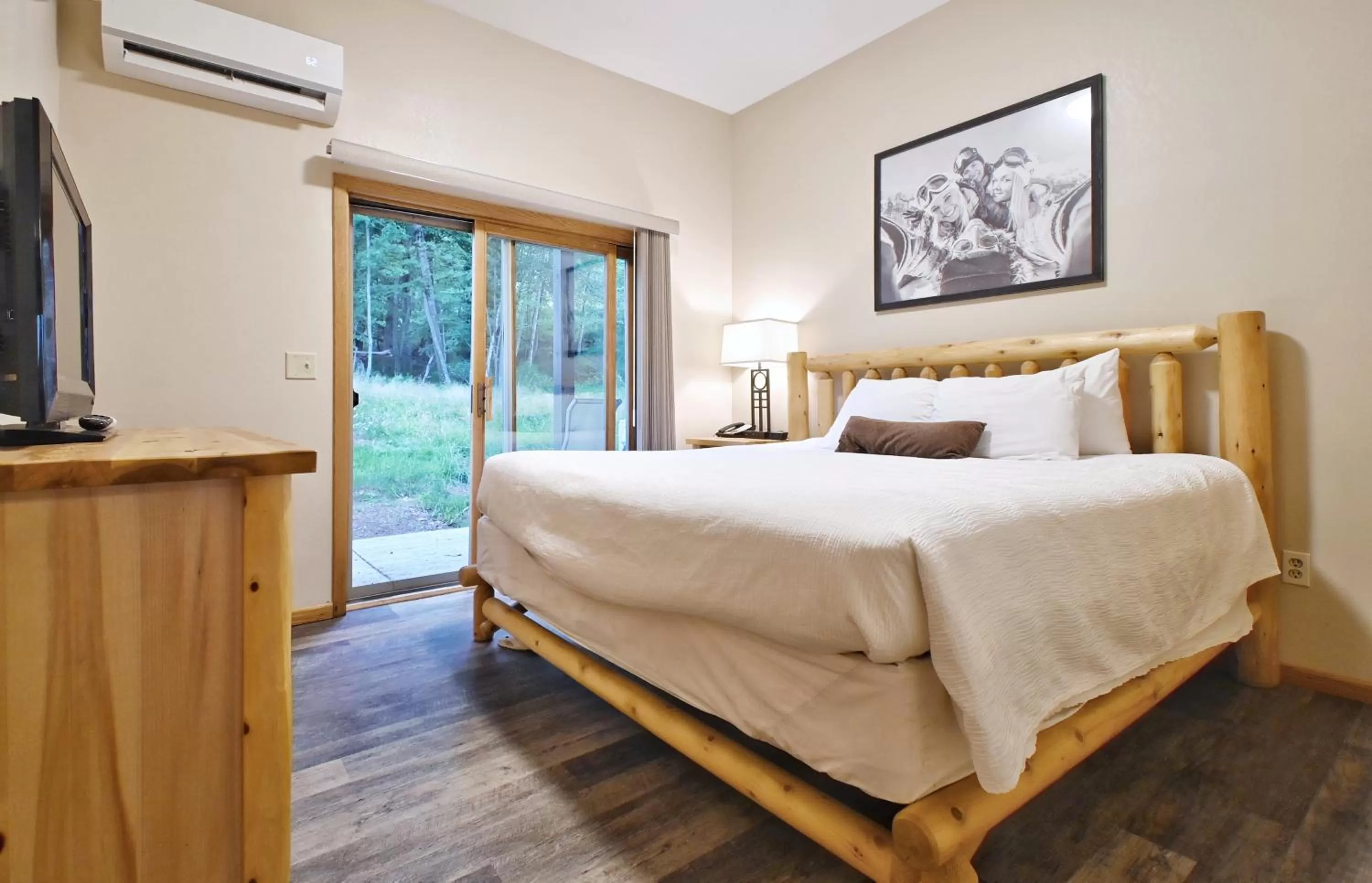 Bed in Pine Mountain Resort