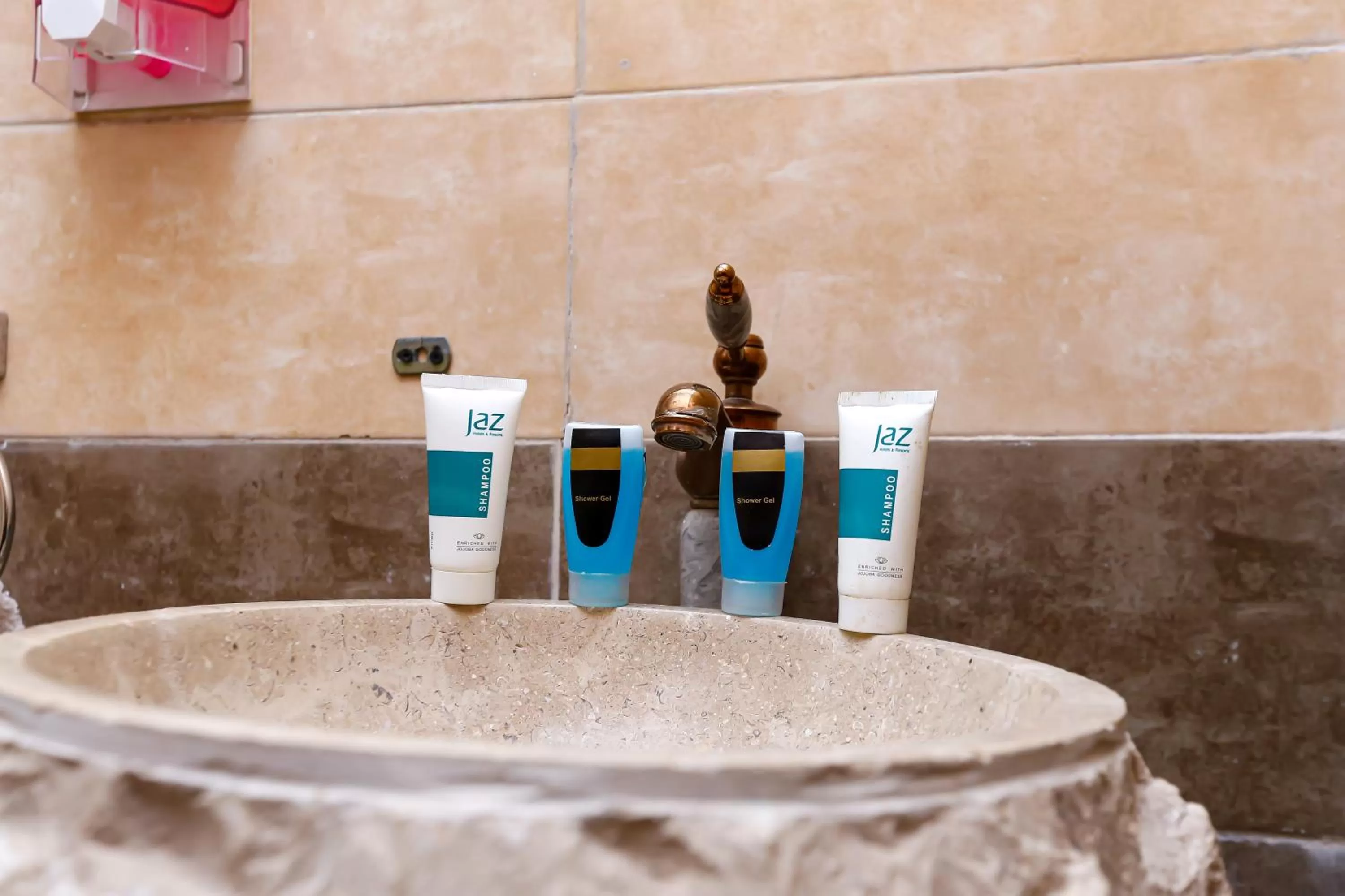 Bathroom in King Cheops Inn - Pyramid View