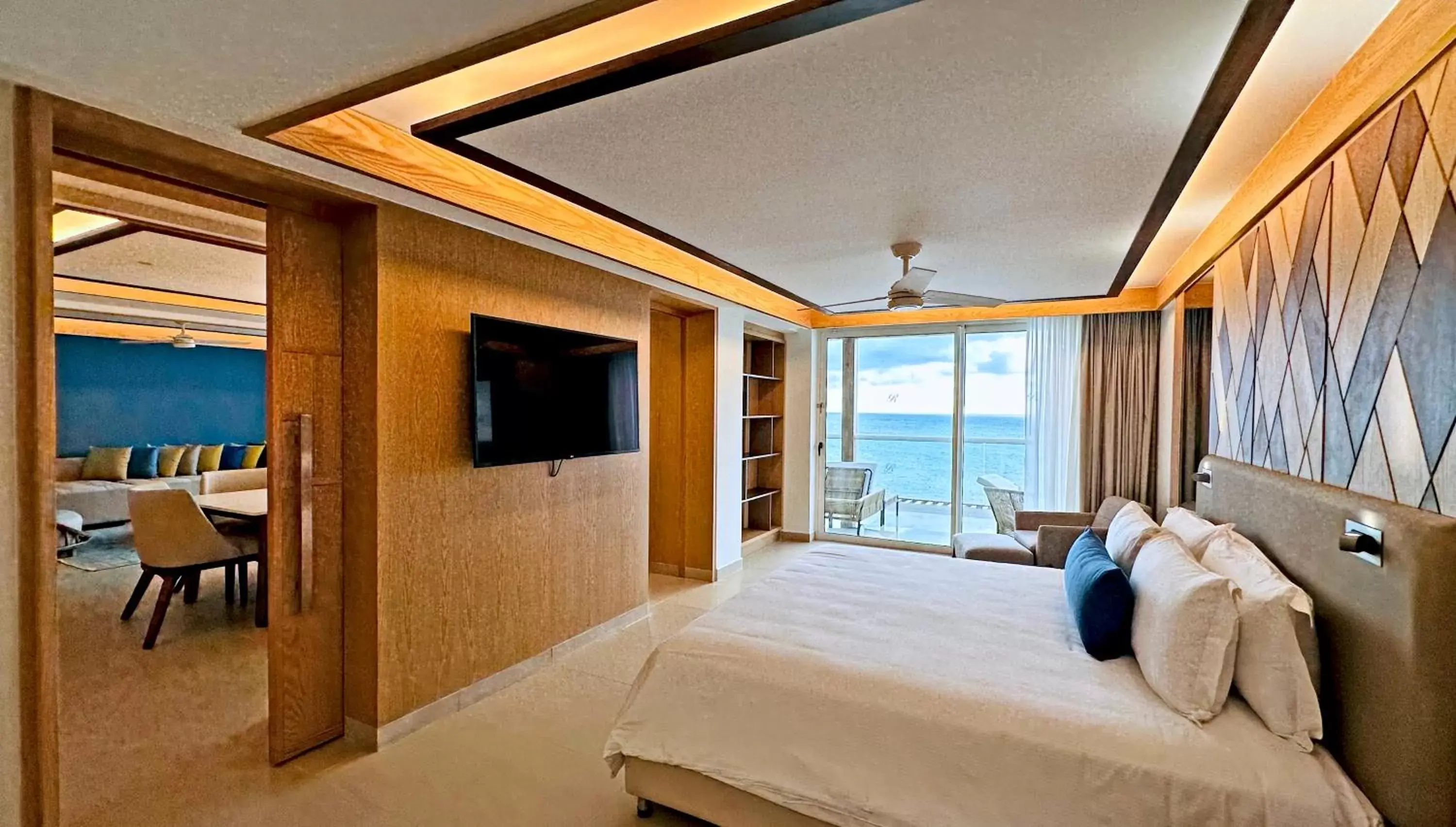 Bed in Royalton Splash Riviera Cancun, An Autograph Collection All-Inclusive Resort