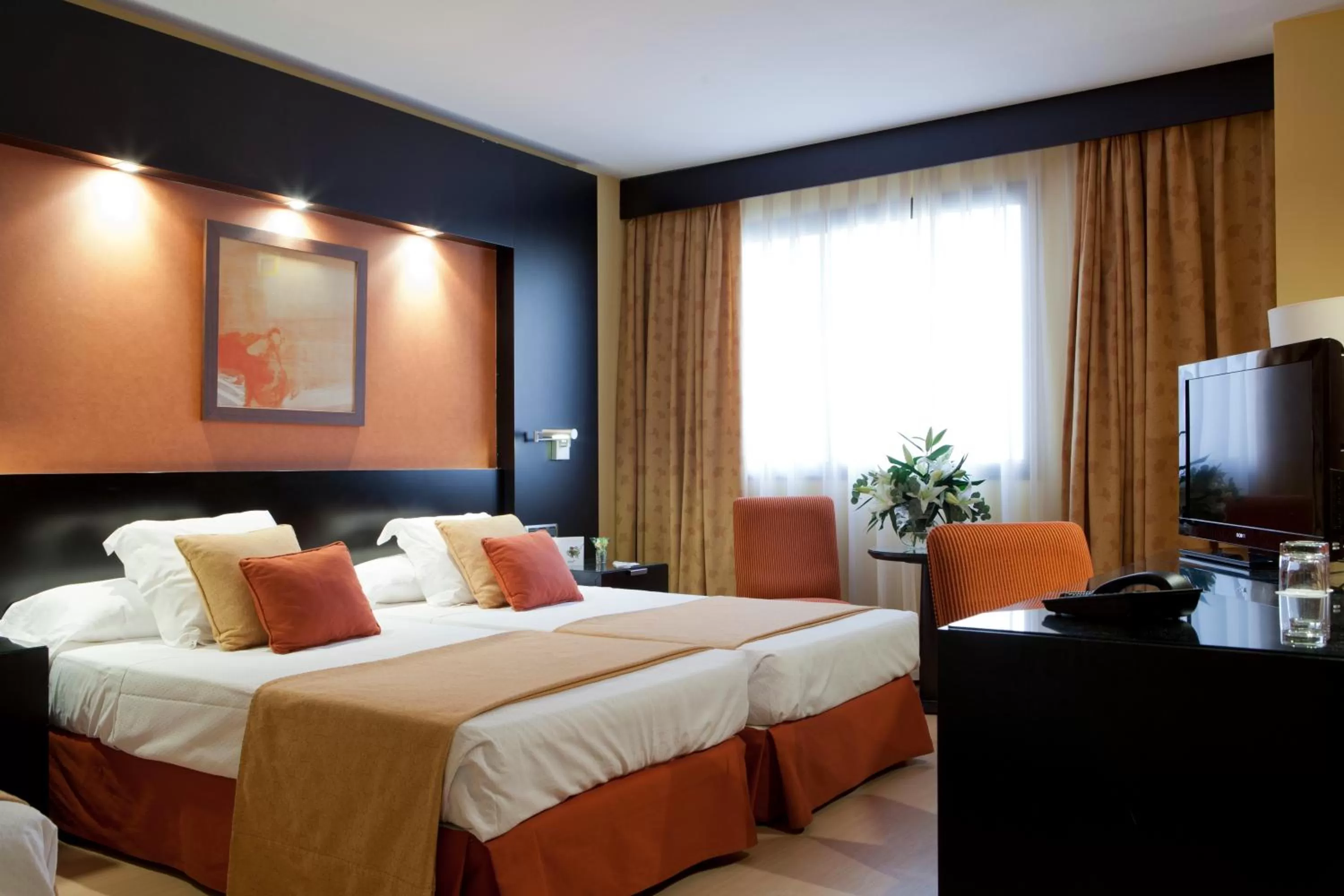 Photo of the whole room, Bed in Intur Castellon