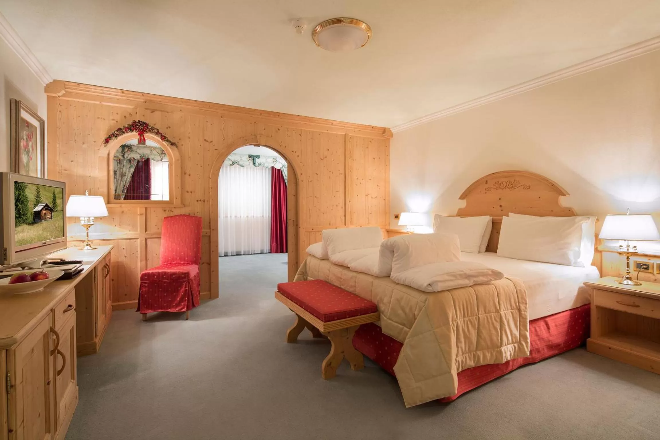 Photo of the whole room, Bed in Hotel Sassongher