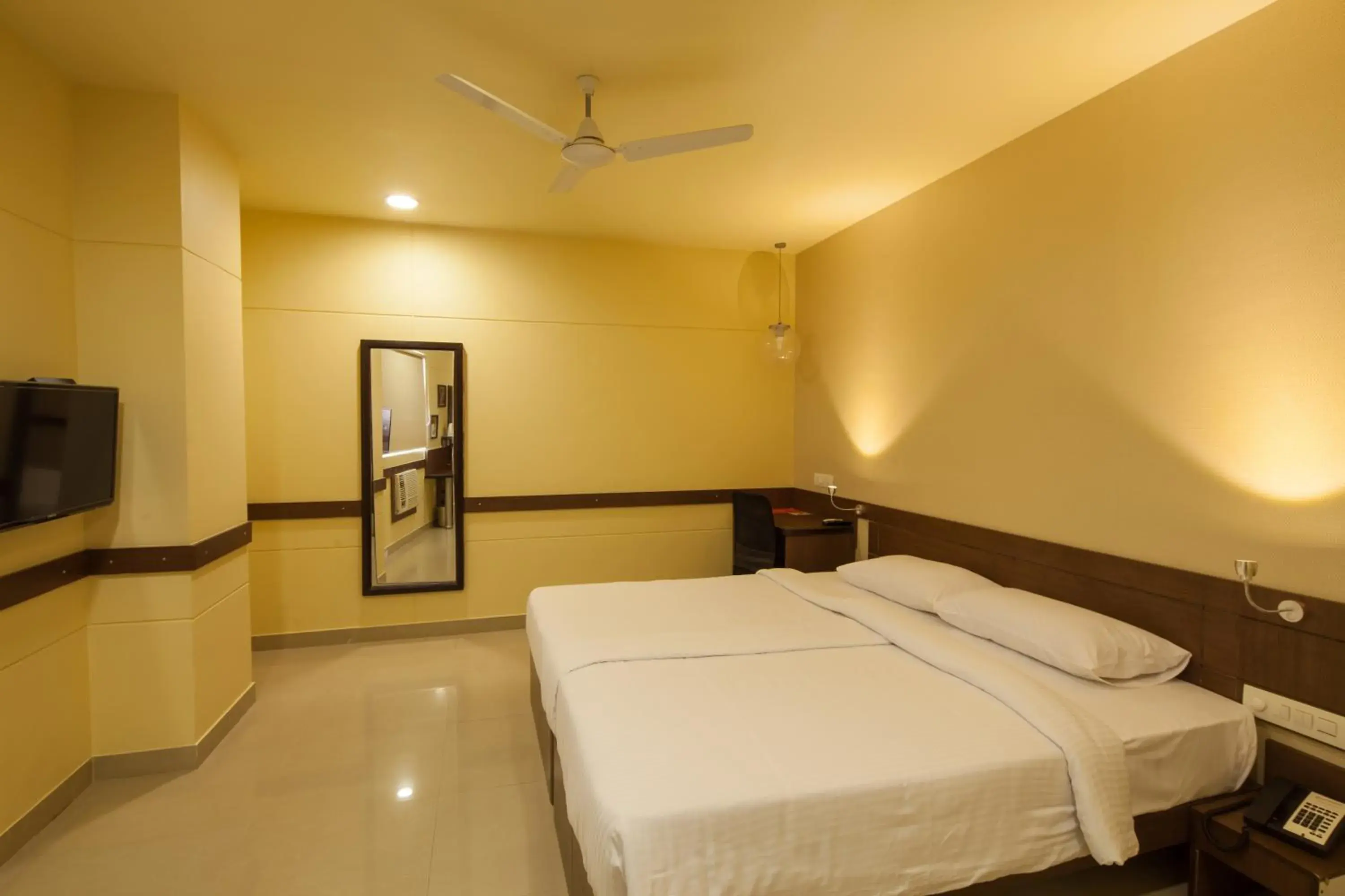 Bed in Ginger Mumbai Andheri (MIDC)