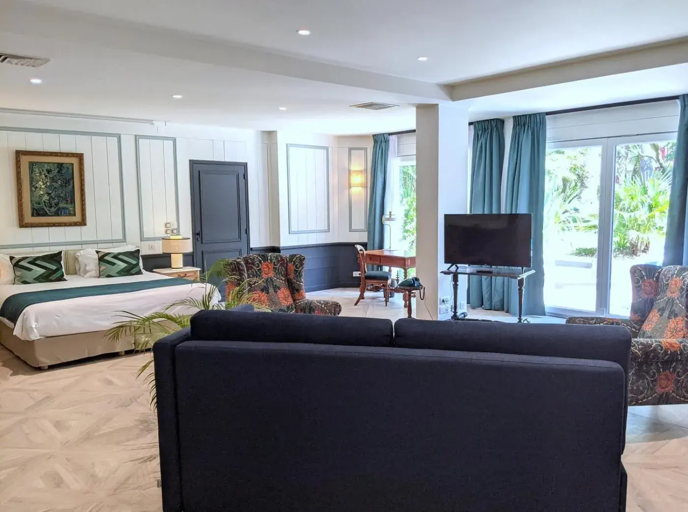 Living room, Seating Area in Hôtel Le Saint Christophe