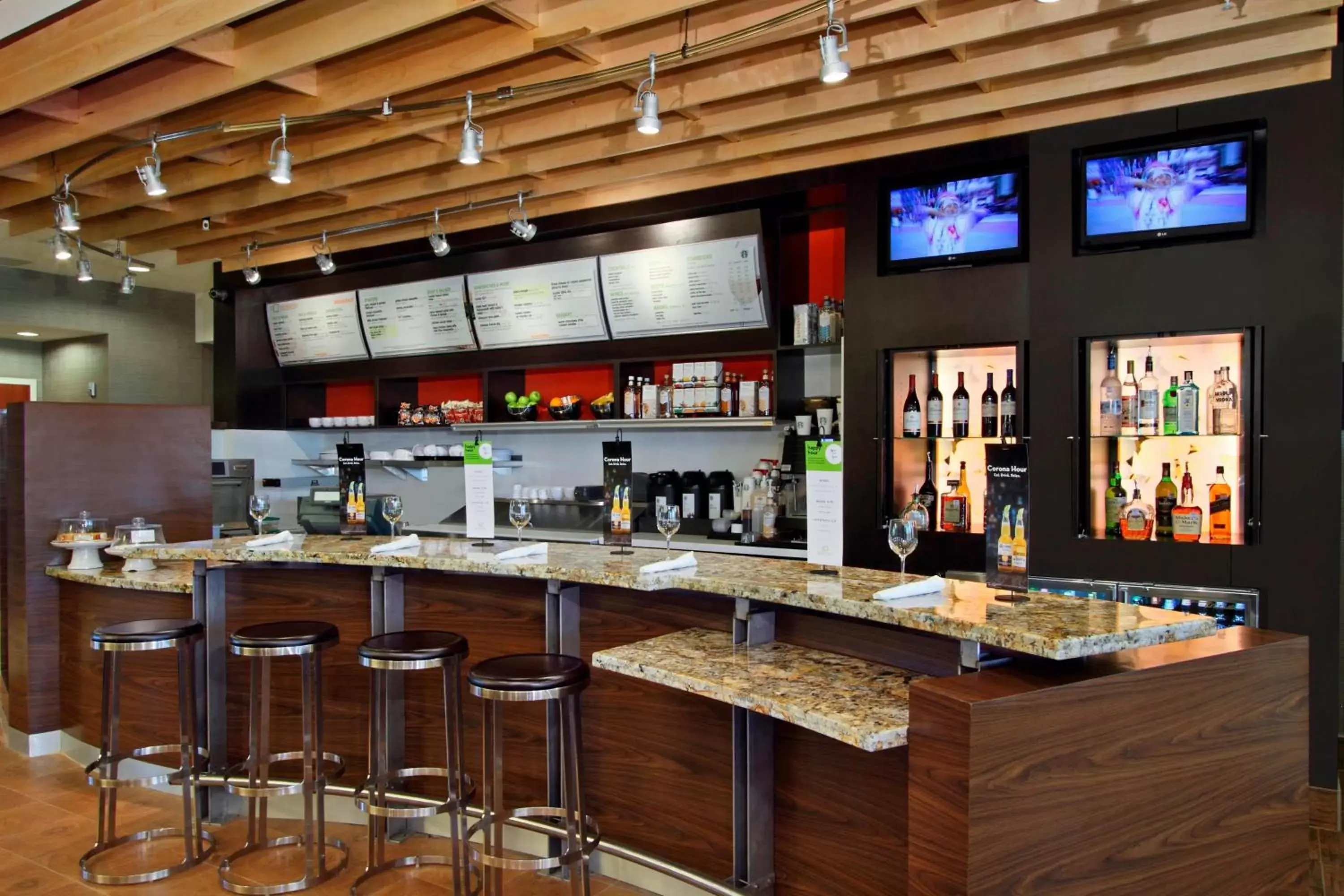 Restaurant/places to eat, Lounge/Bar in Courtyard by Marriott Victoria