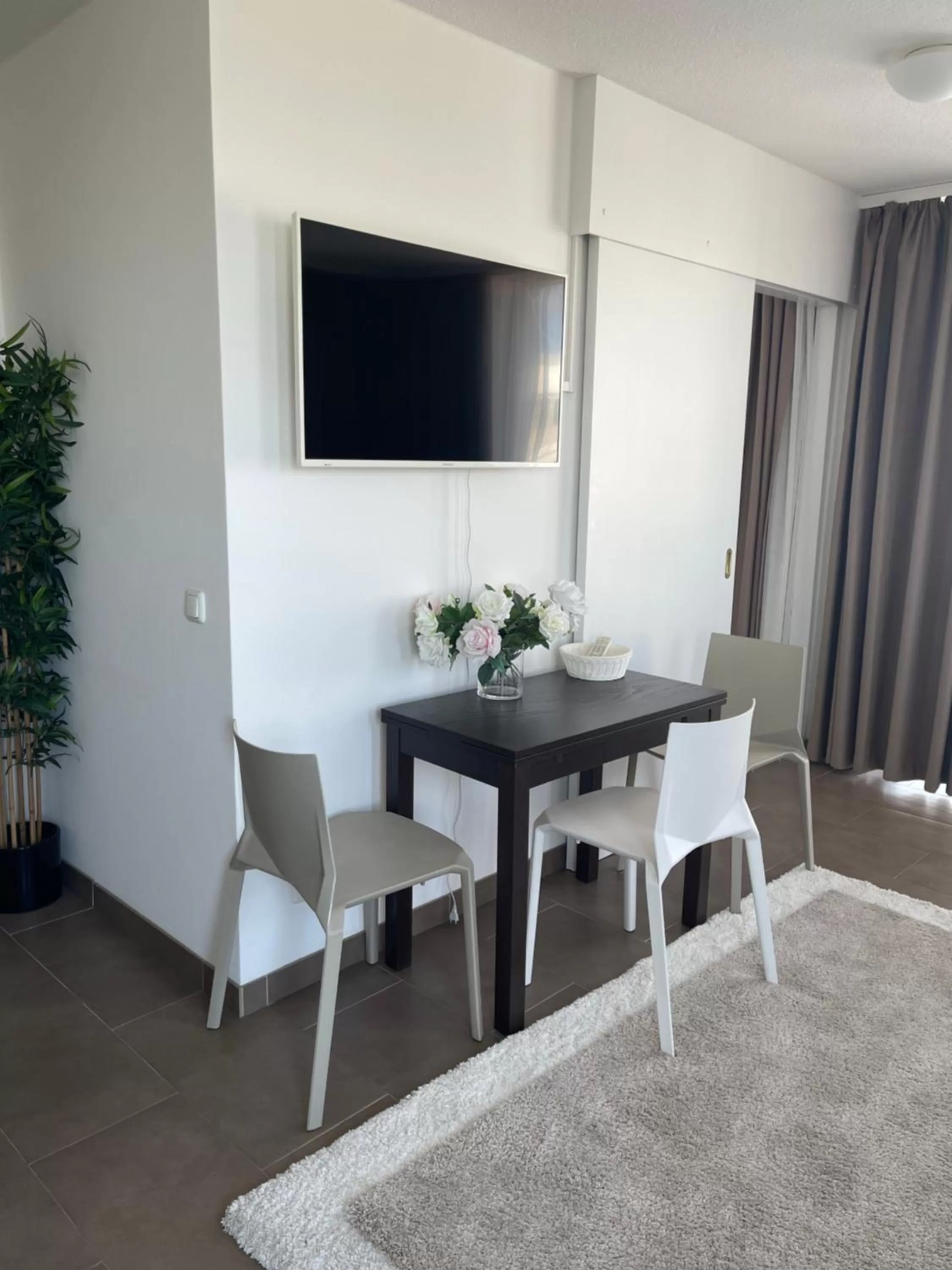 TV and multimedia in Bayer's Boardinghouse und Hotel