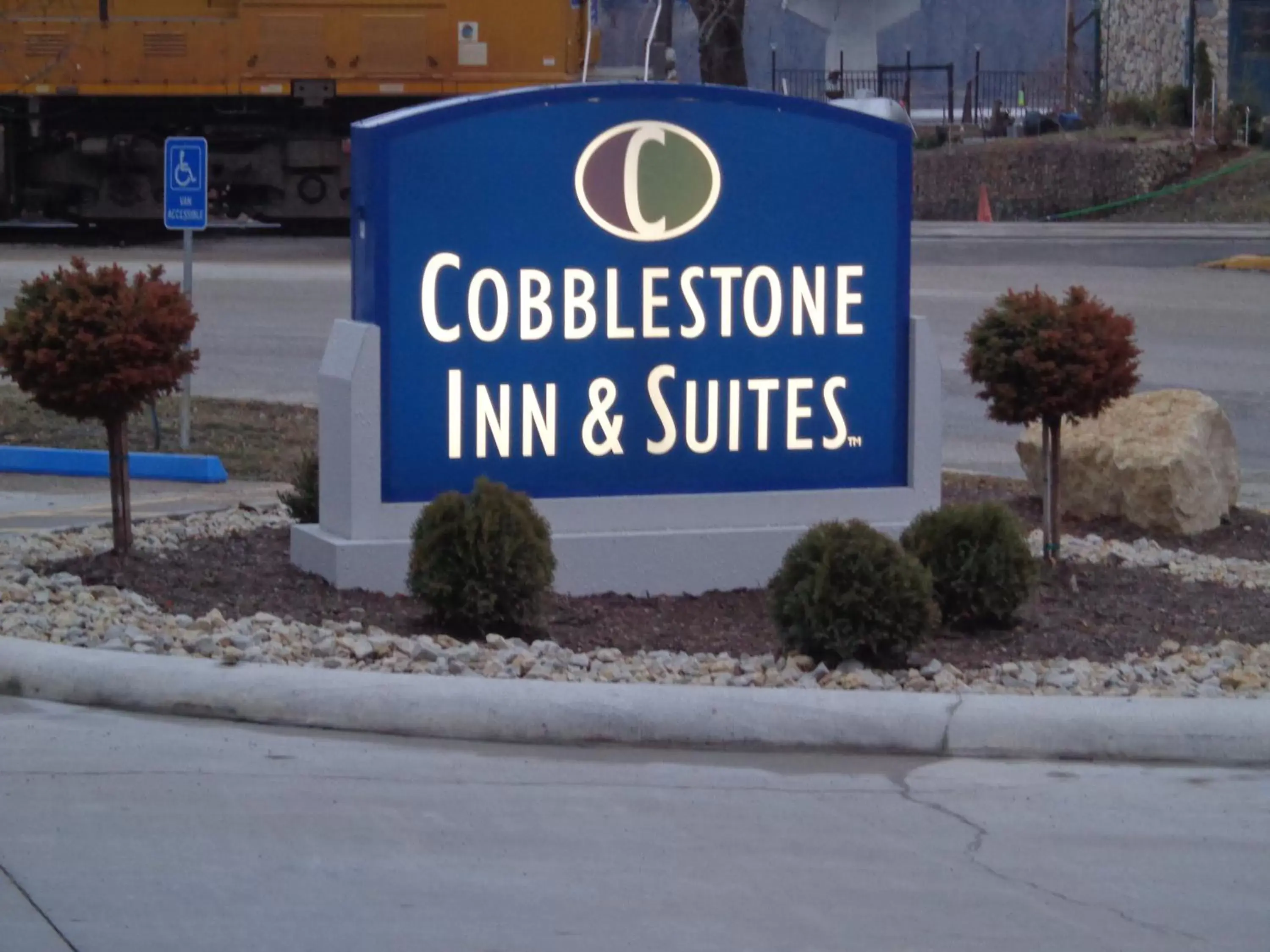 Property logo or sign in Cobblestone Inn & Suites - Marquette
