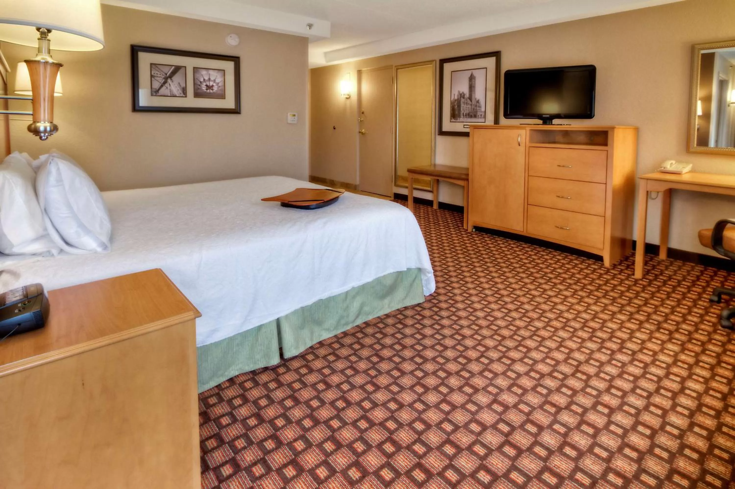 Bedroom, Bed in Hampton Inn Nashville/Brentwood-I-65S
