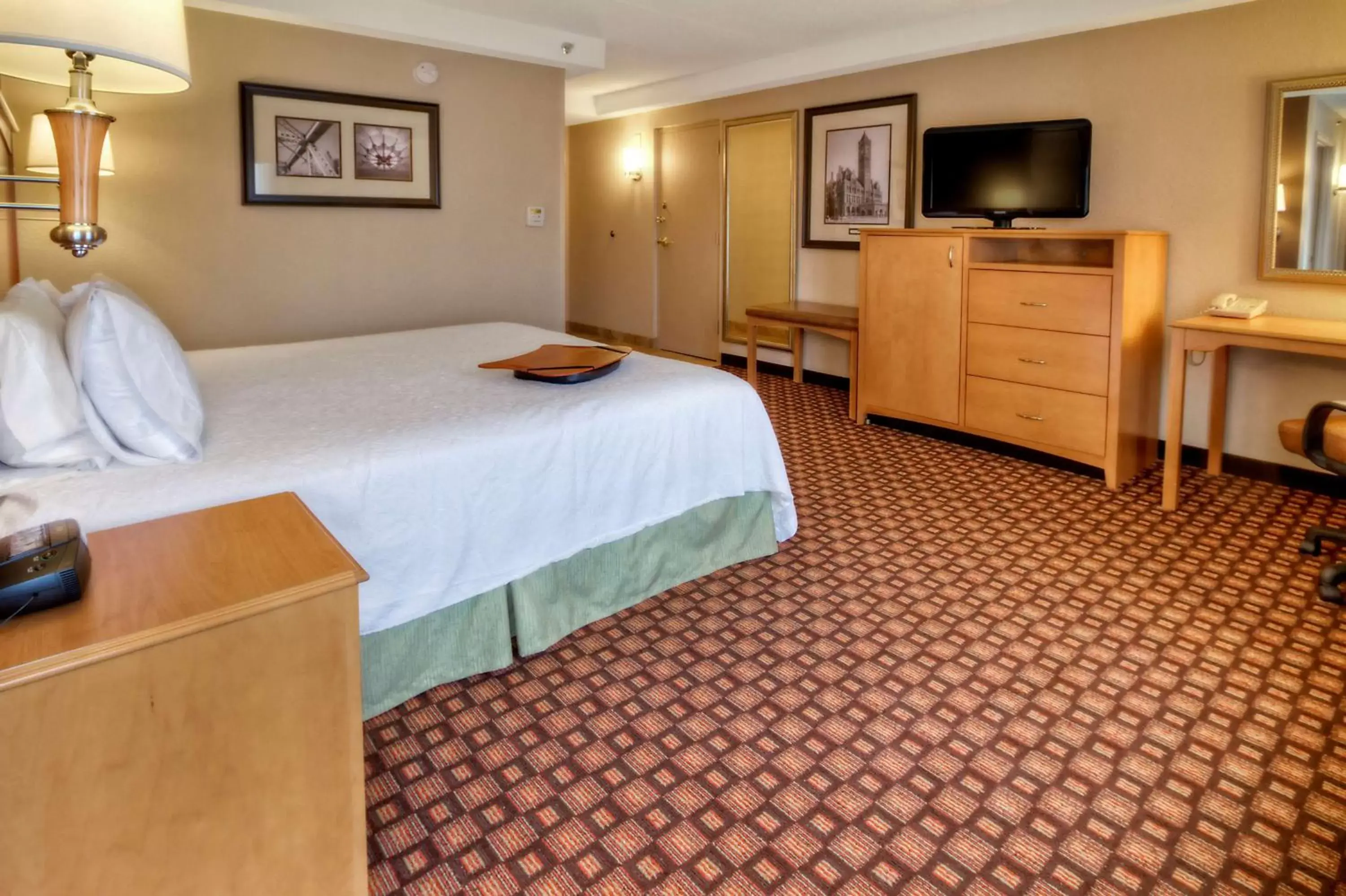 Bedroom, Bed in Hampton Inn Nashville/Brentwood-I-65S