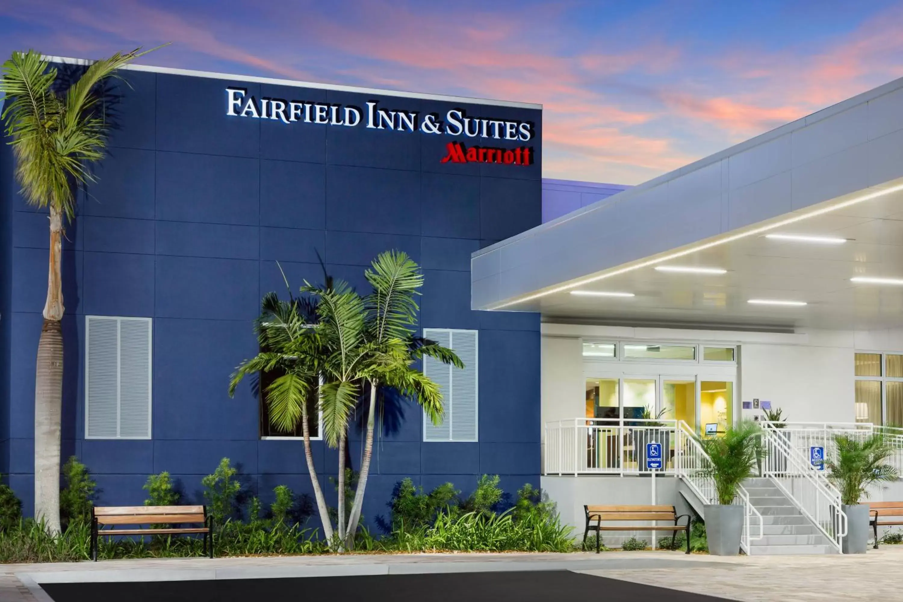 Property building in Fairfield Inn & Suites by Marriott Key West at The Keys Collection