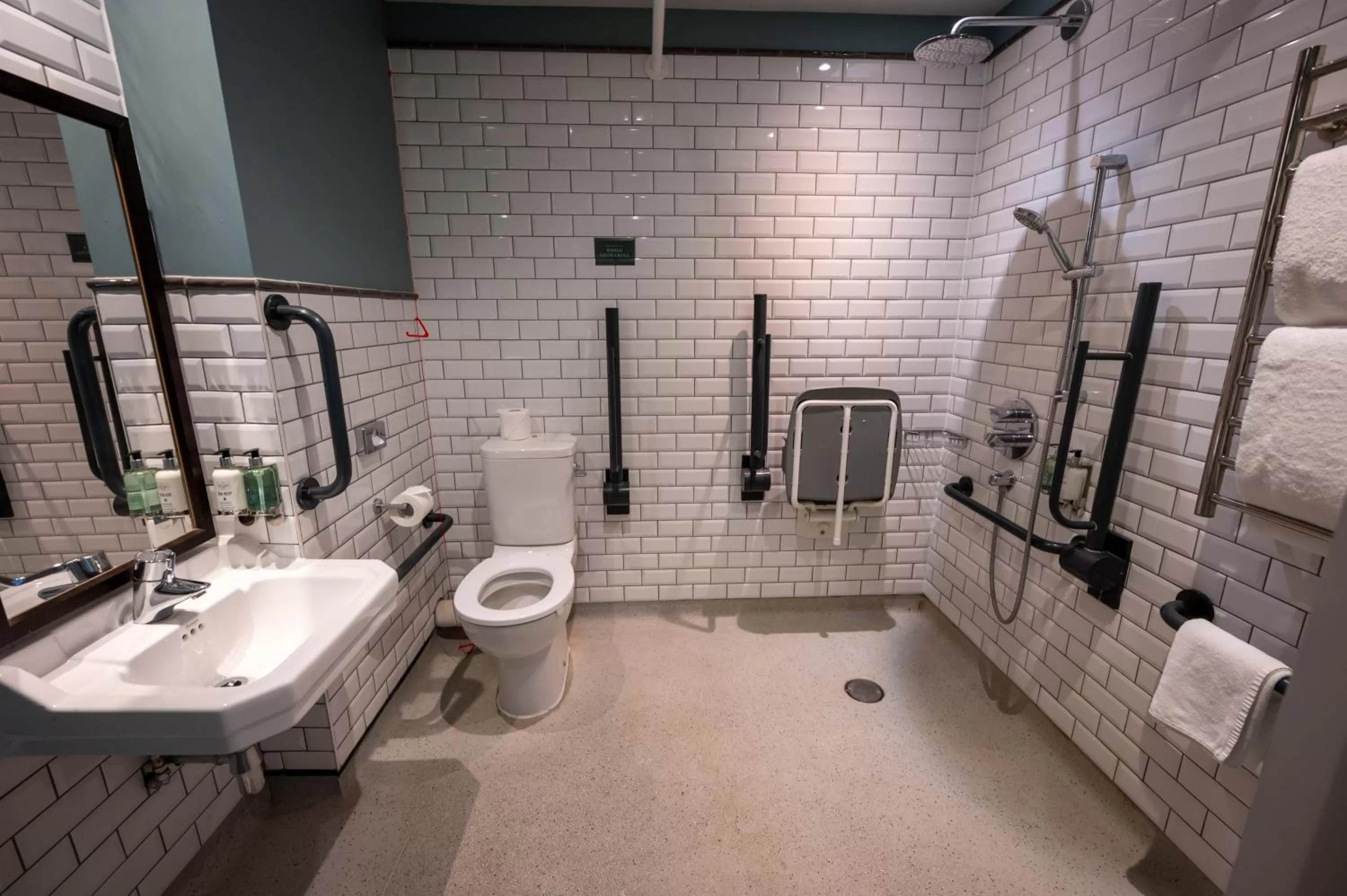 Ely Hotel by Chef & Brewer Collection