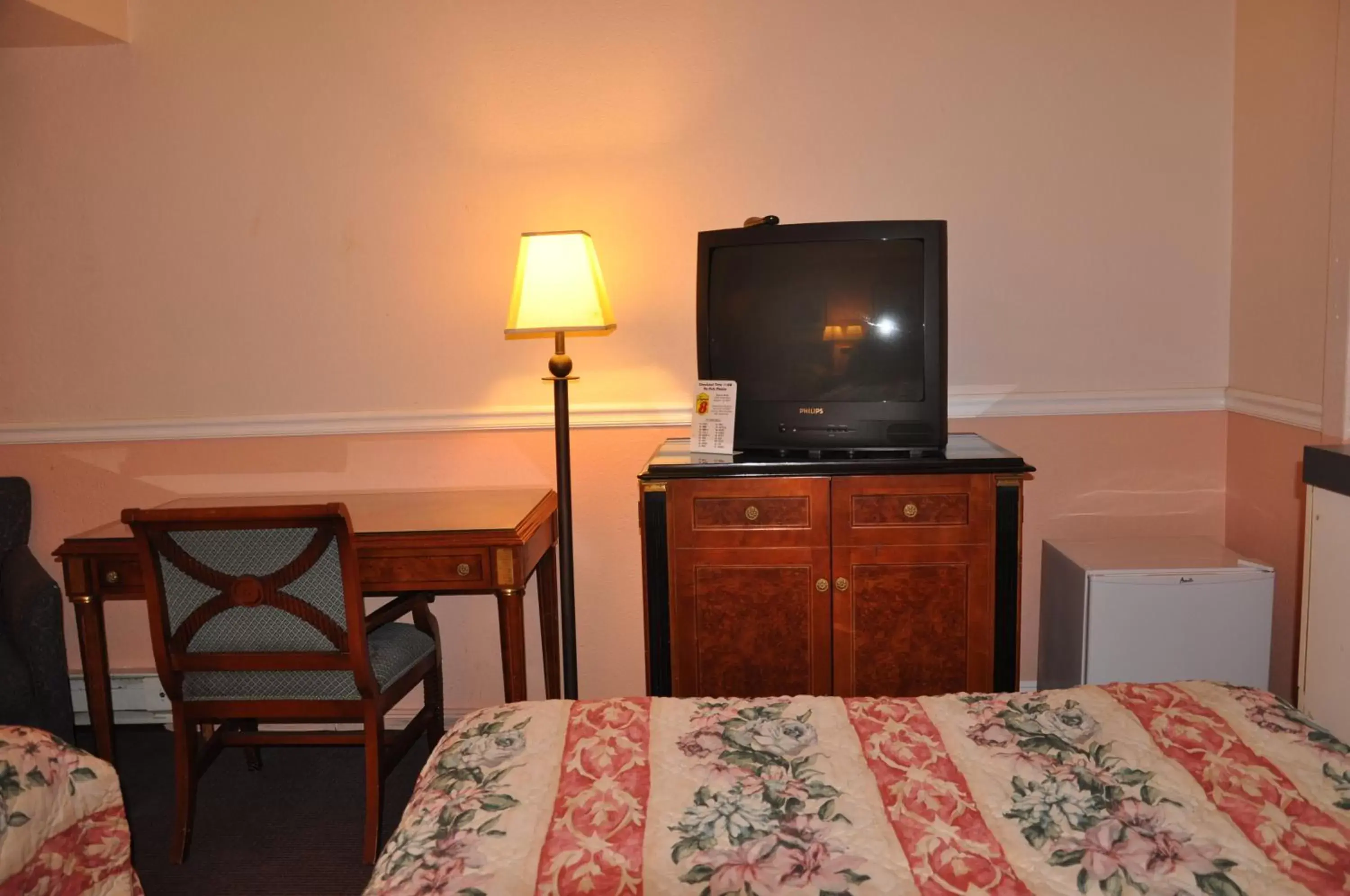 TV and multimedia, TV/Entertainment Center in Super 8 by Wyndham Hayward Downtown