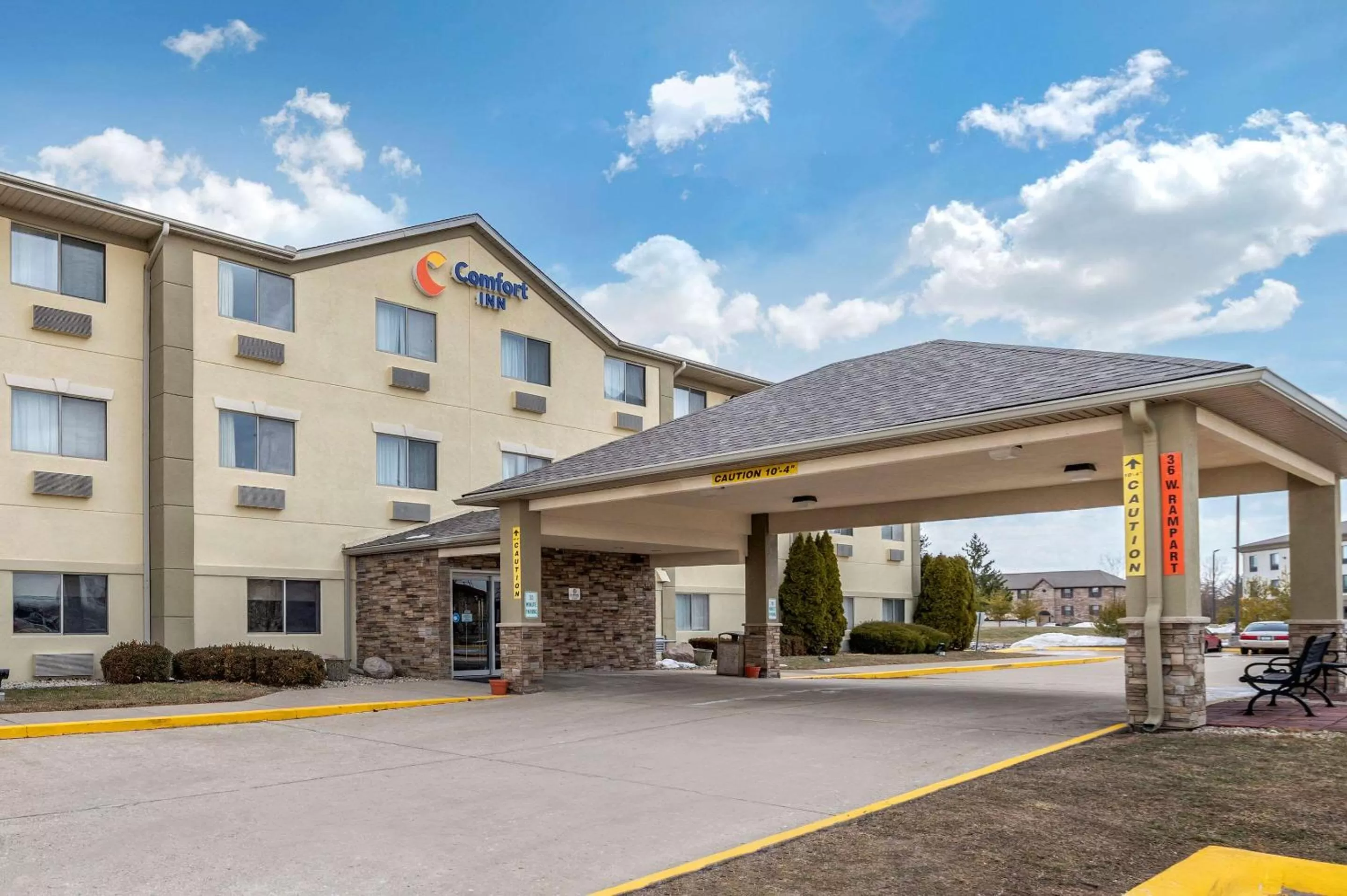Property building in Comfort Inn Shelbyville North