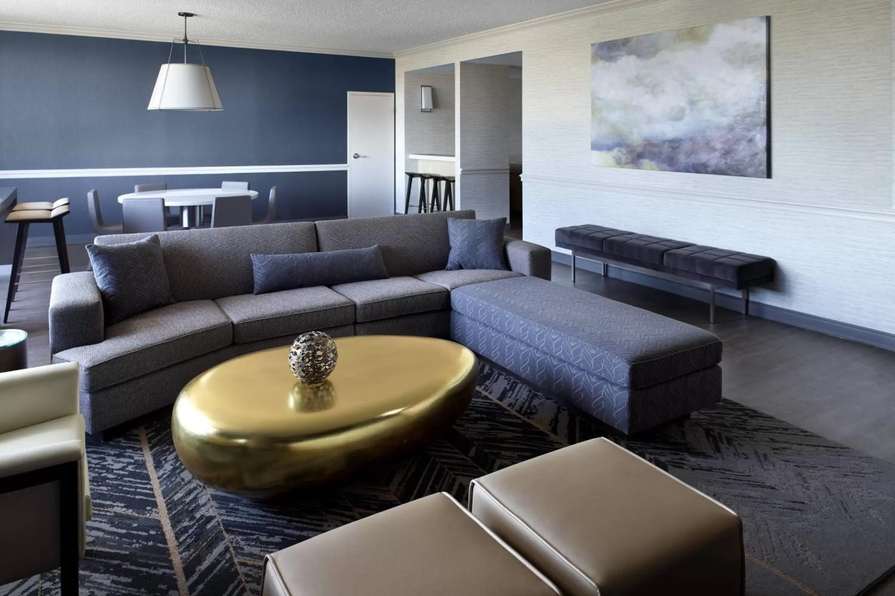 Living room, Seating Area in Atlanta Airport Marriott