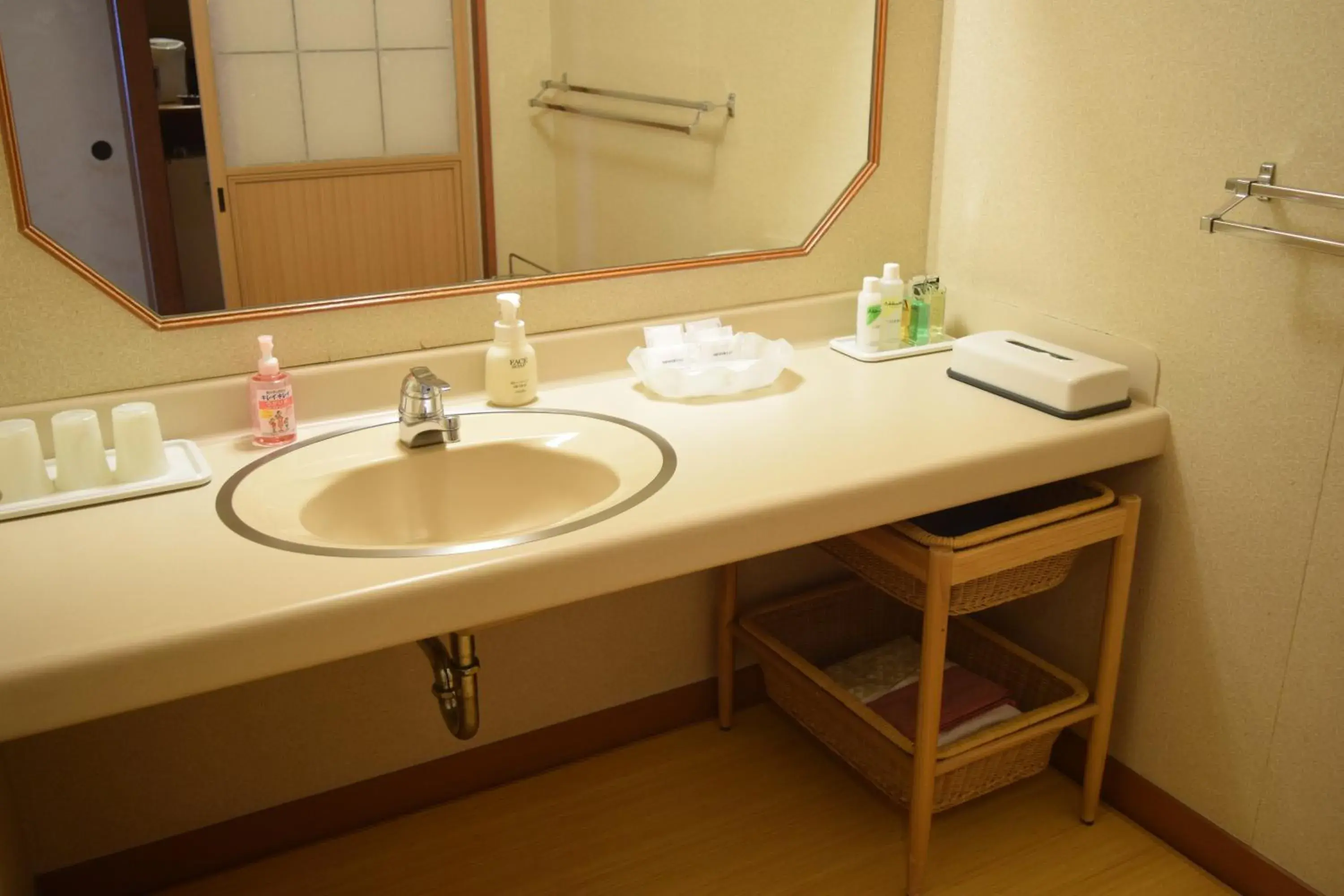 Photo of the whole room, Bathroom in Jyoseikan