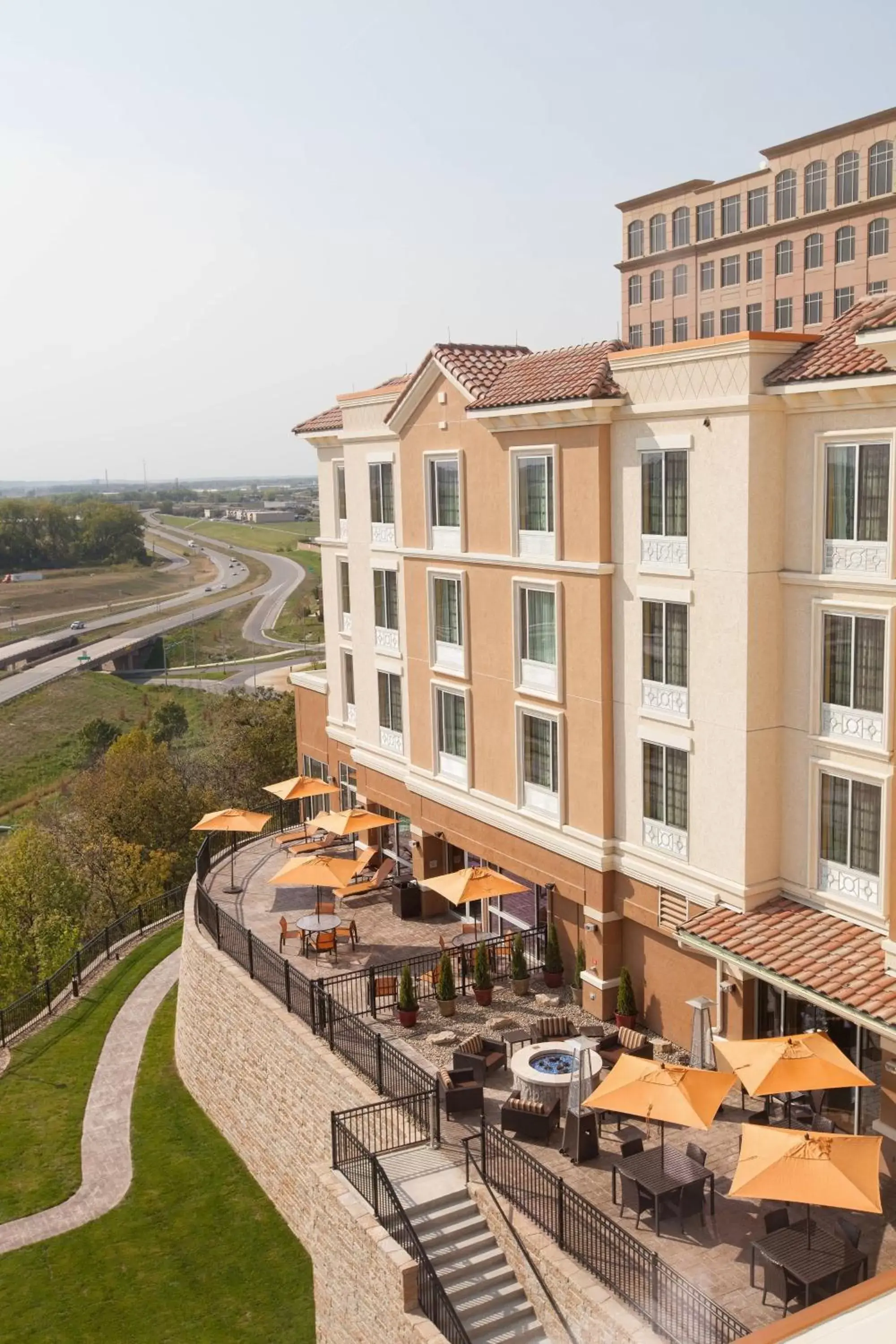 Property building in Courtyard Kansas City at Briarcliff