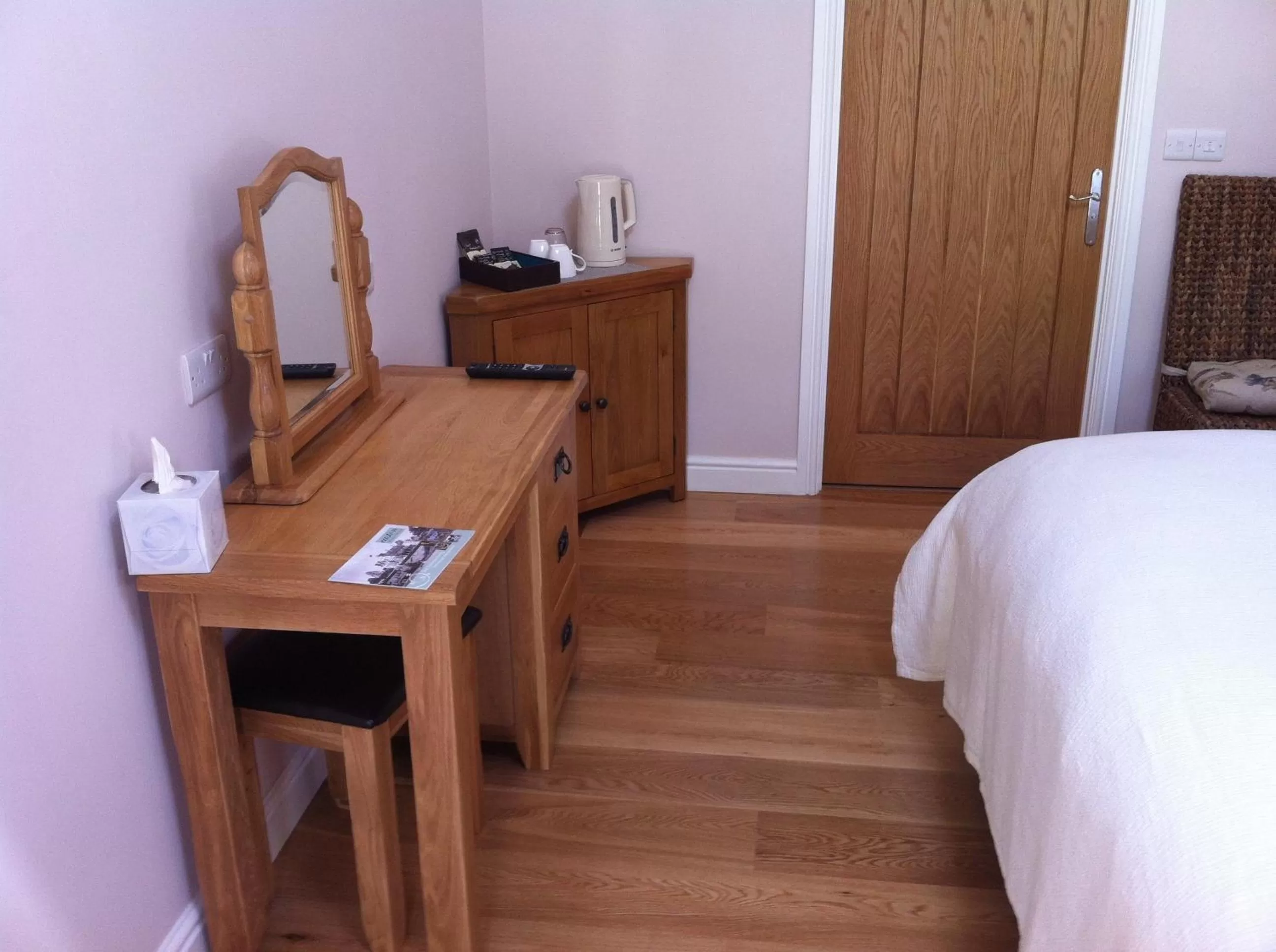 Decorative detail, Bed in The Cholmeley Arms