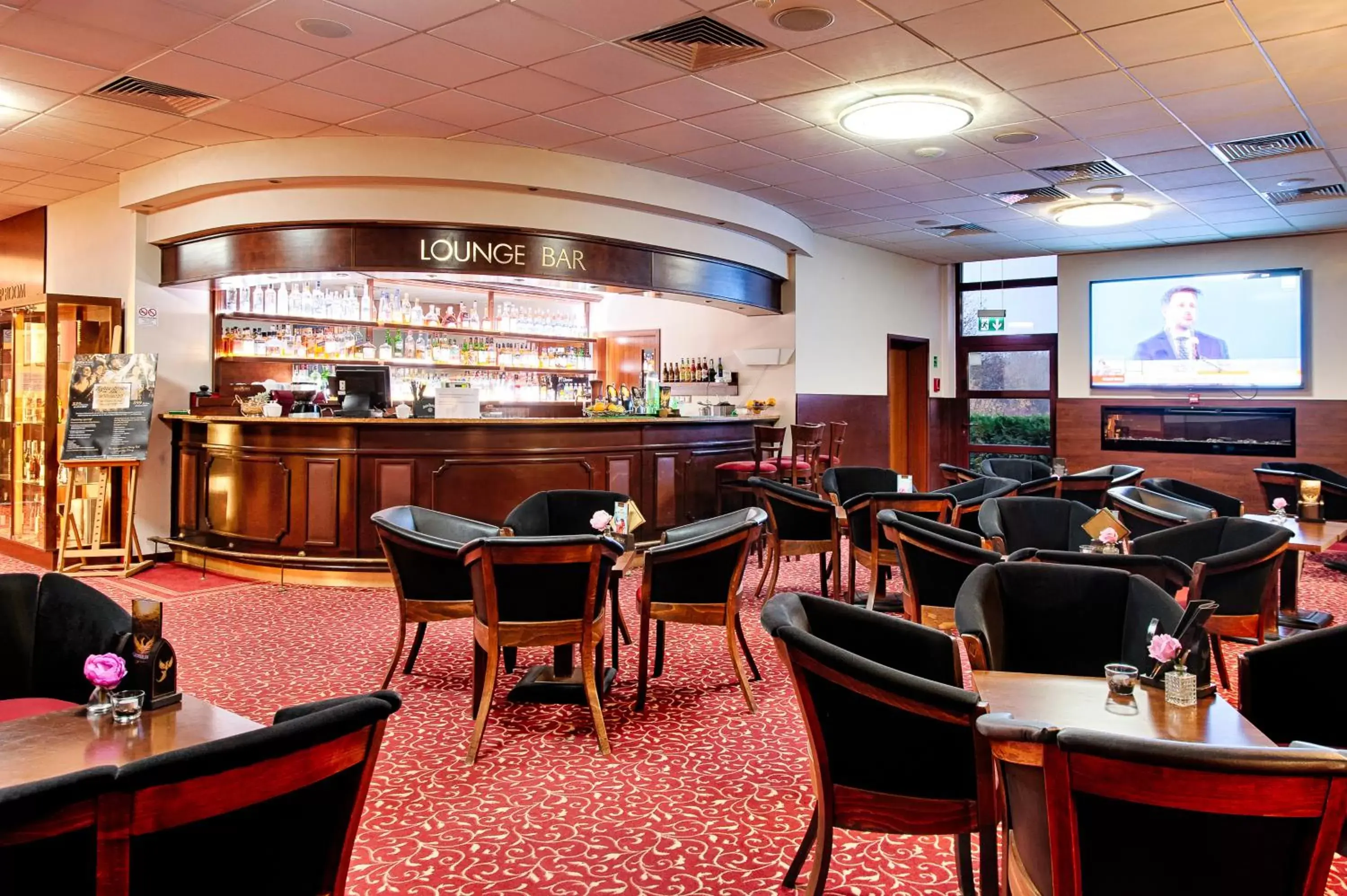 Lounge or bar, Lounge/Bar in Grand Royal Hotel