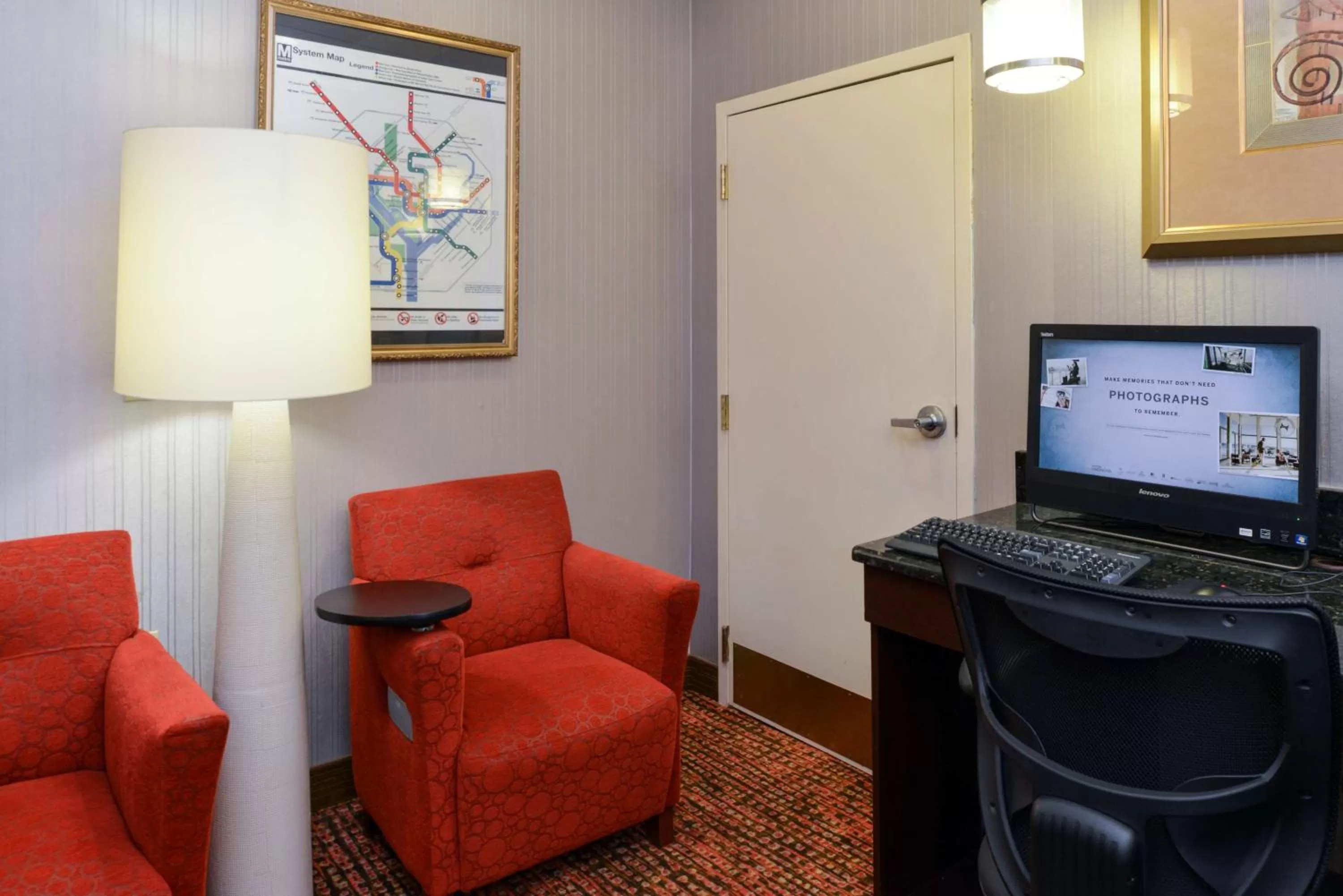 Business facilities in Hampton Inn College Park
