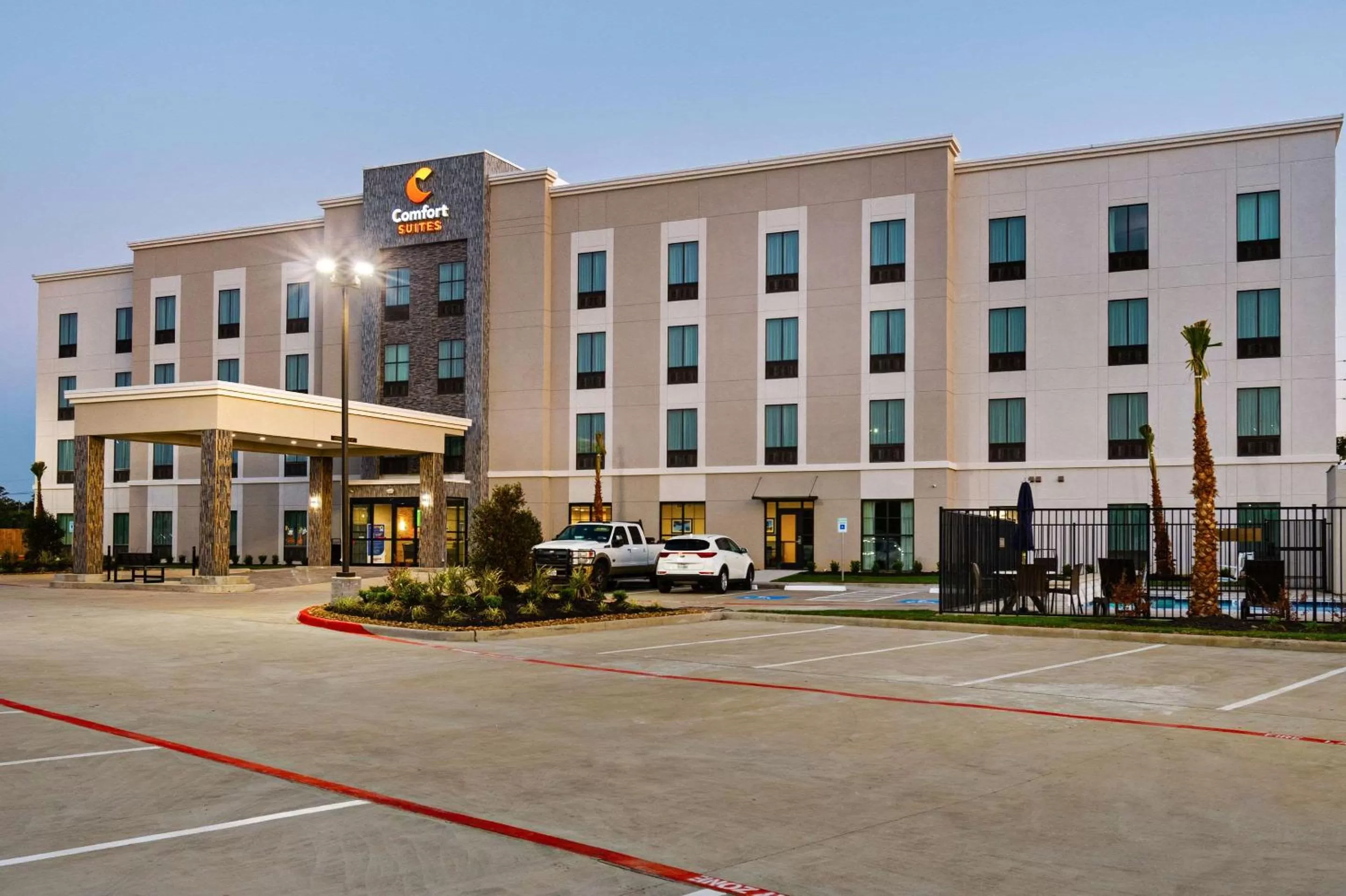 Property building in Comfort Suites Humble Houston IAH